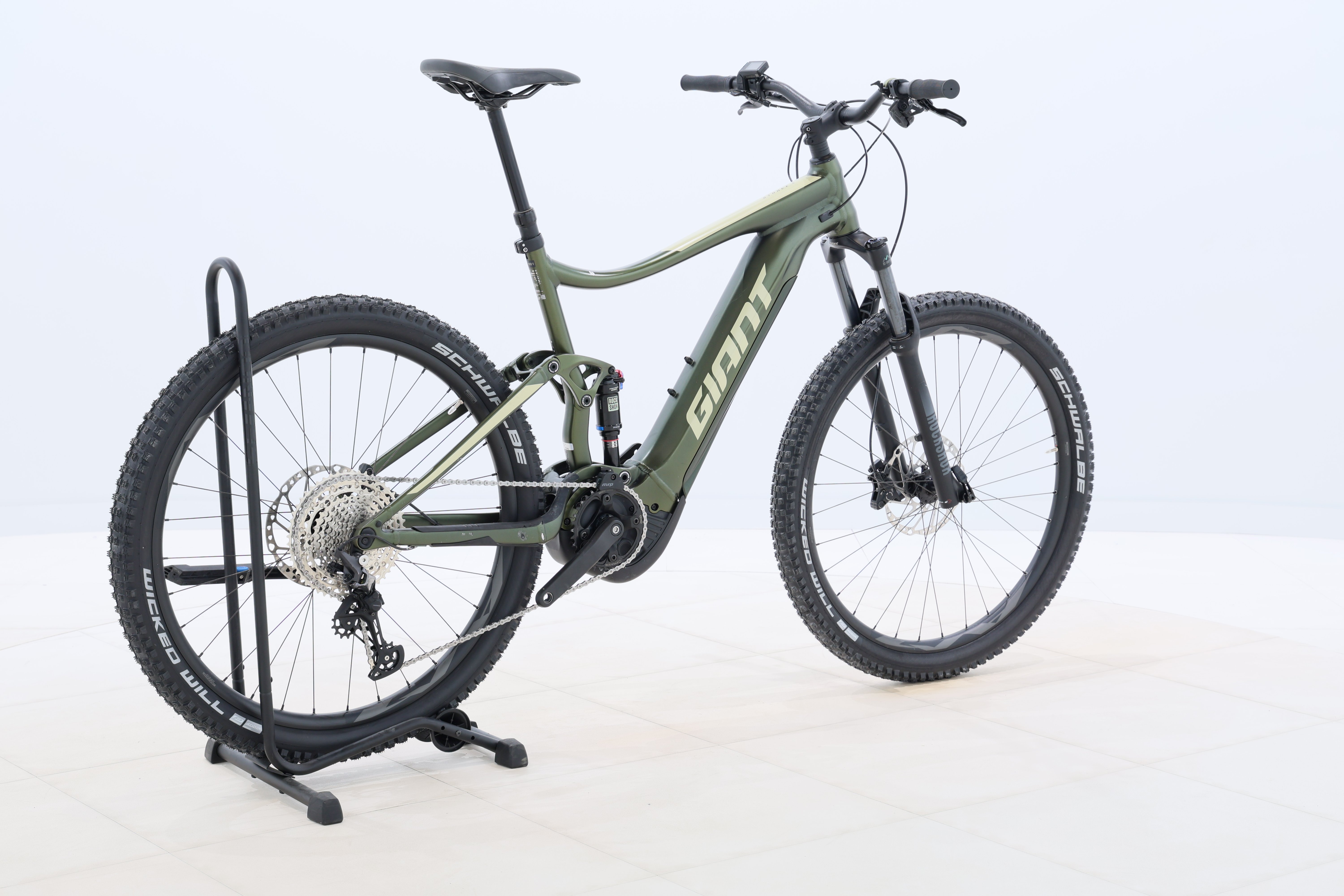 99e0b6ac-d20f-49bd-8f78-b39e567aee11