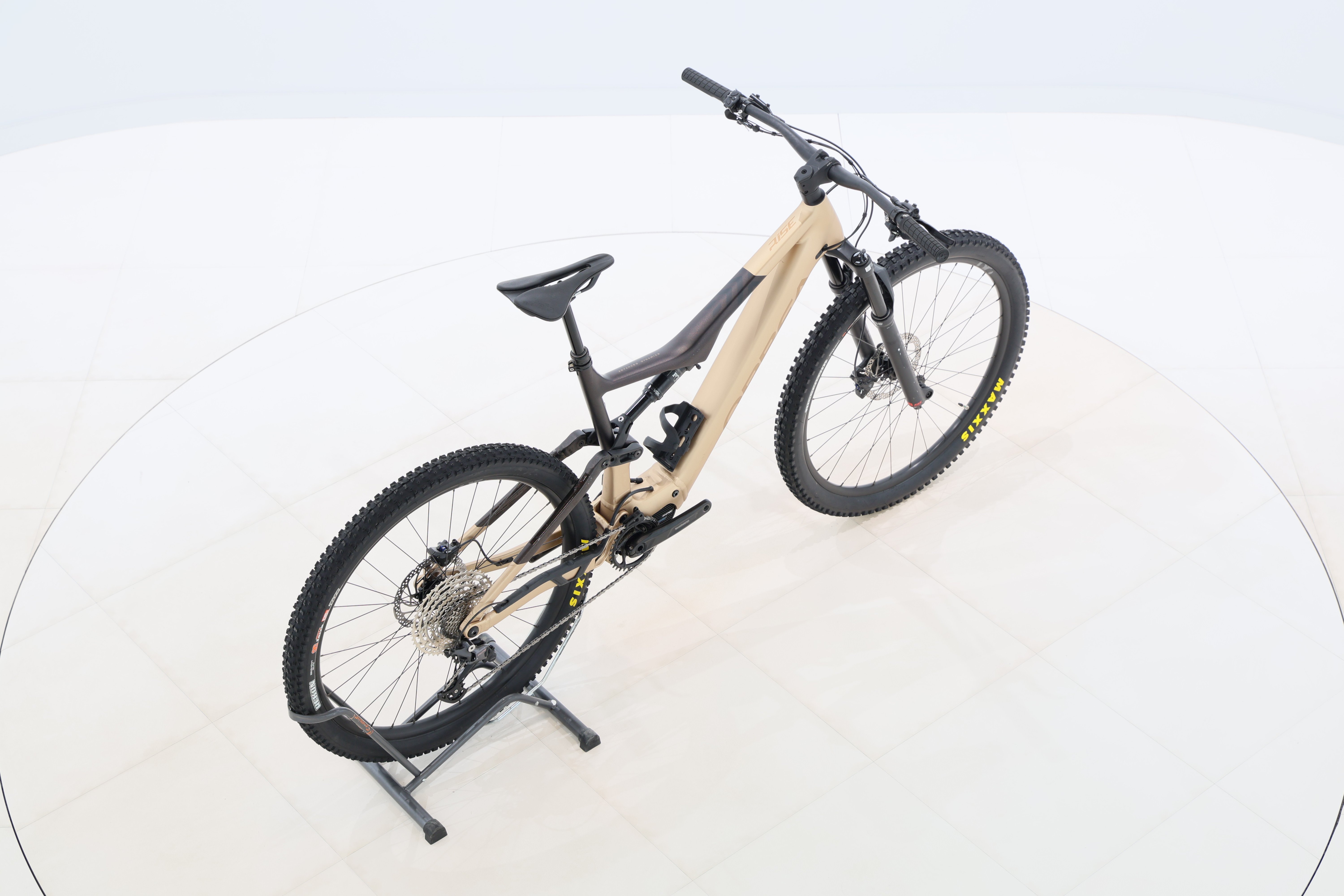 300f7e7e-0be8-41af-b4ce-7d1f0dd3c2b3