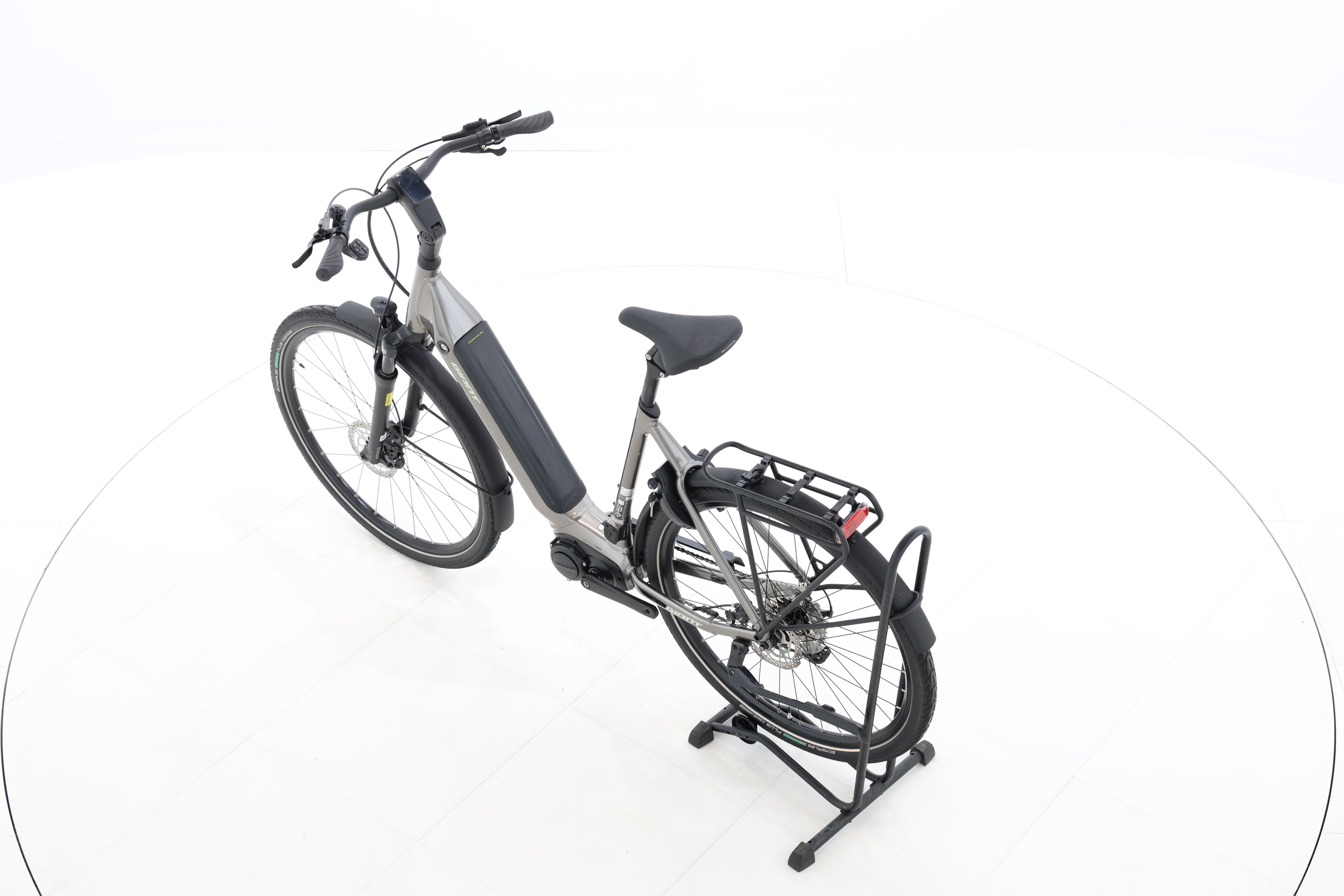 aa6f798b-e5f7-4026-af16-30f26db2adee