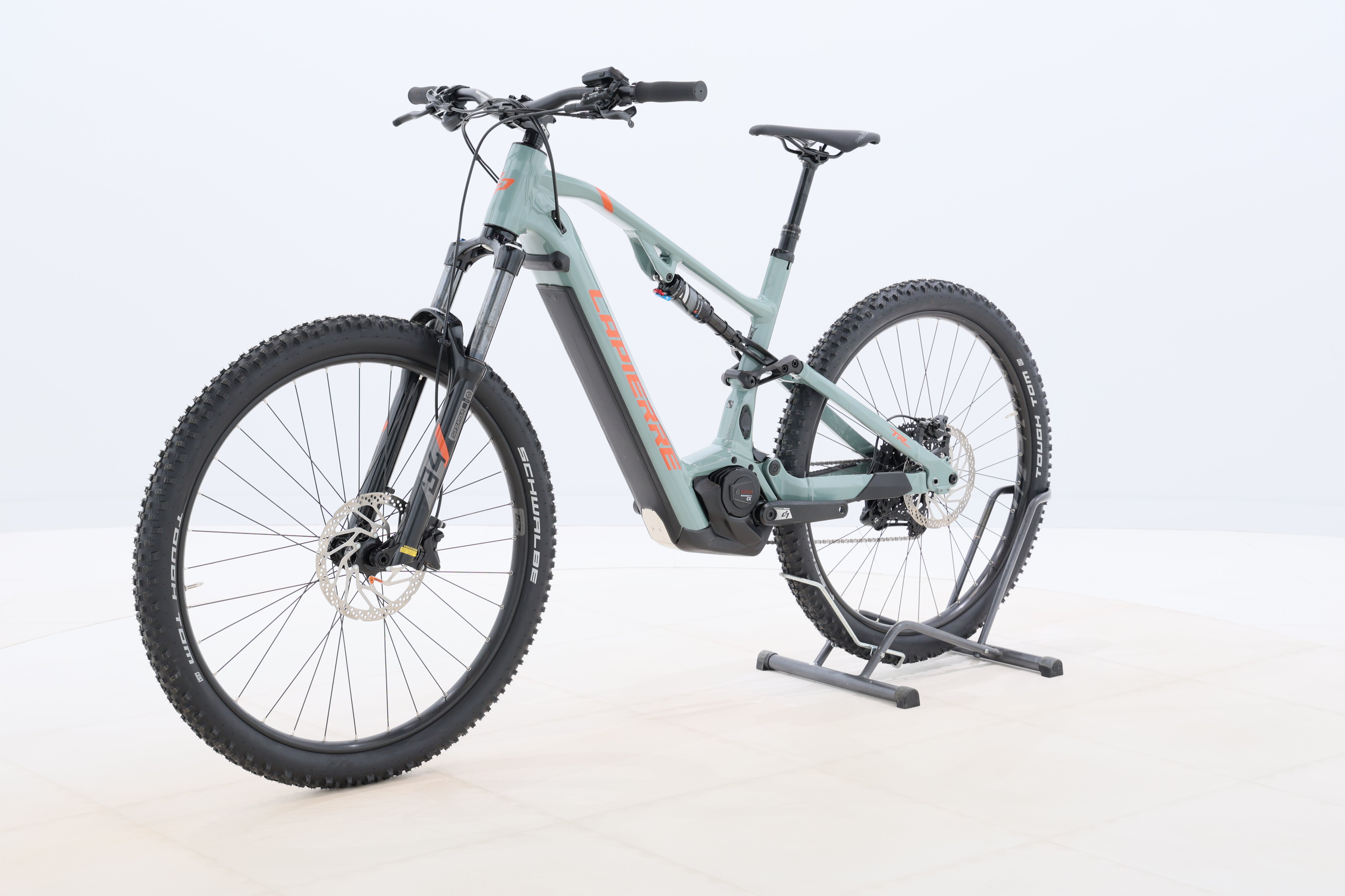 8e0fd50c-1890-47db-a6f6-a0f49443886c