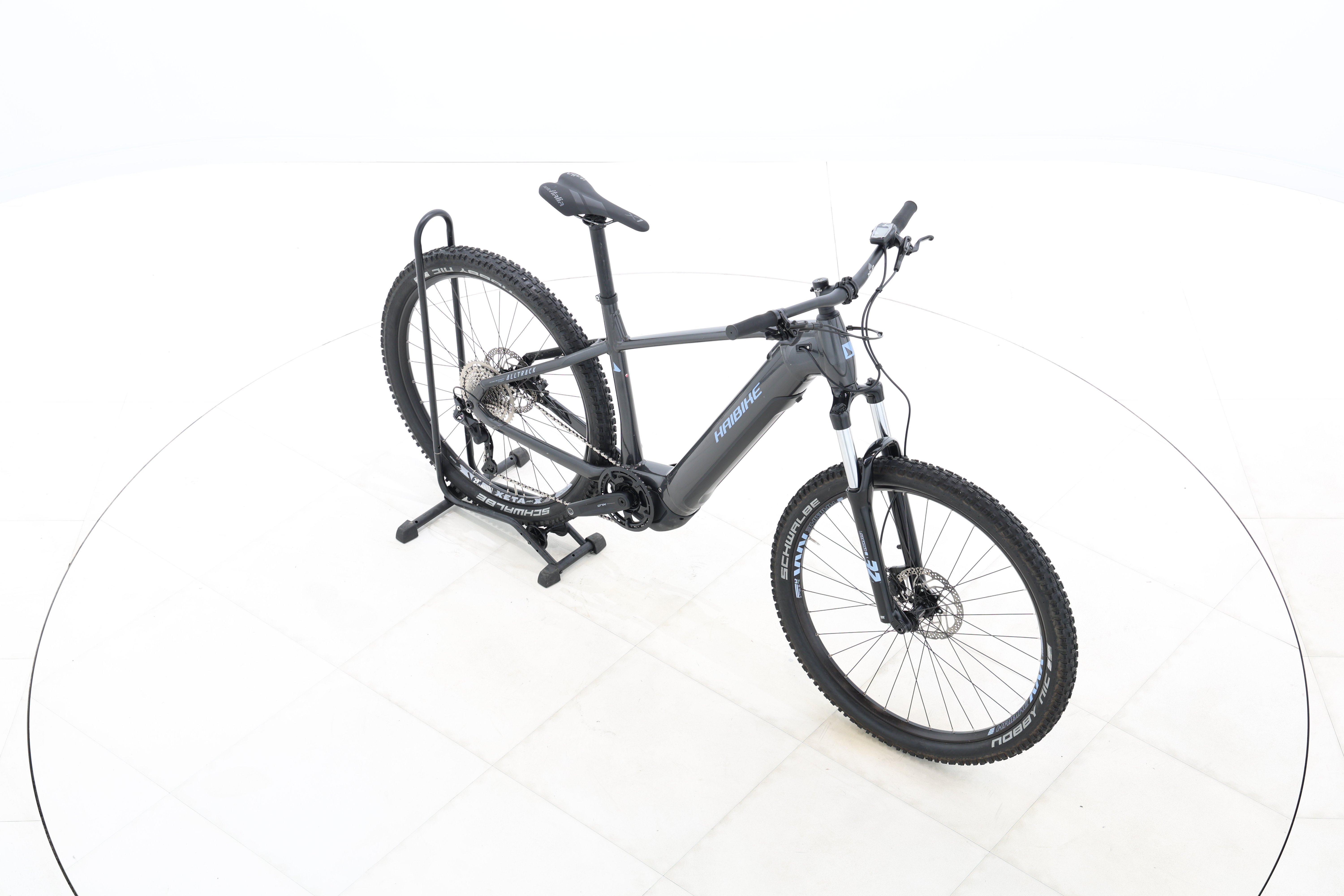 a10c5602-823c-4439-ad24-4a2d6a95710a