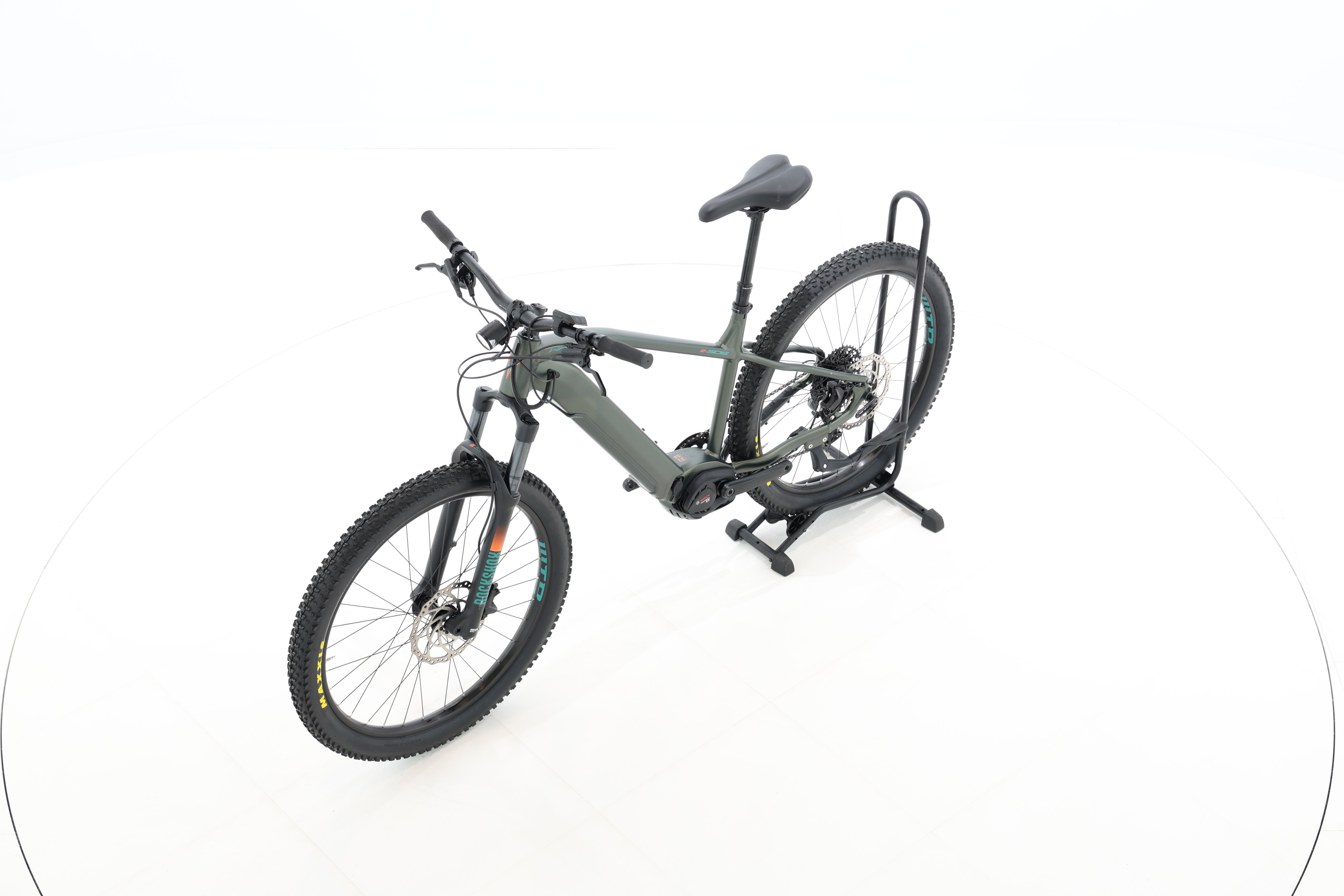 3a3a4c0e-1d8e-484b-bd8b-b78c38d519f1