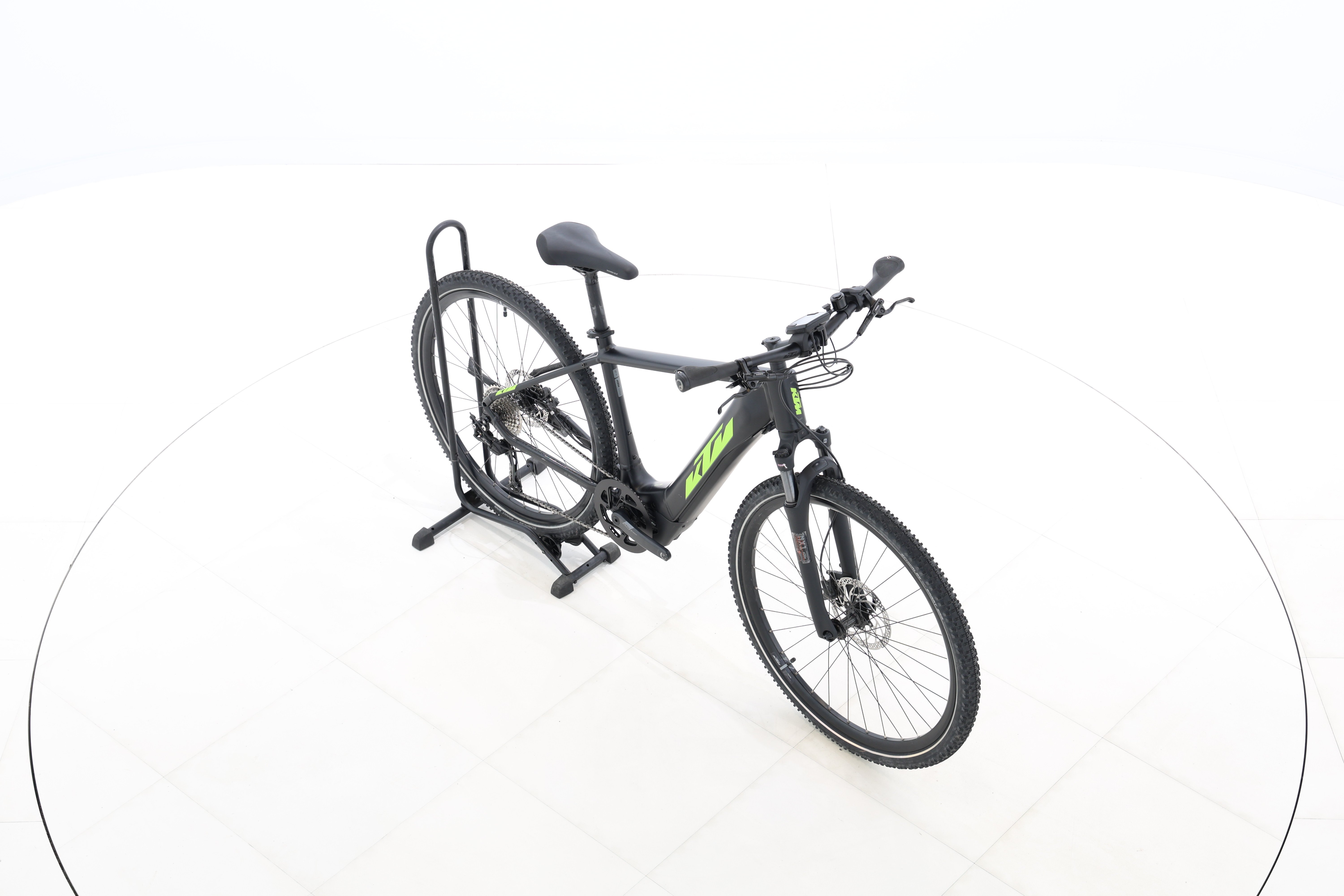 8dc92737-84c1-438d-b9b2-60f32c6c306e