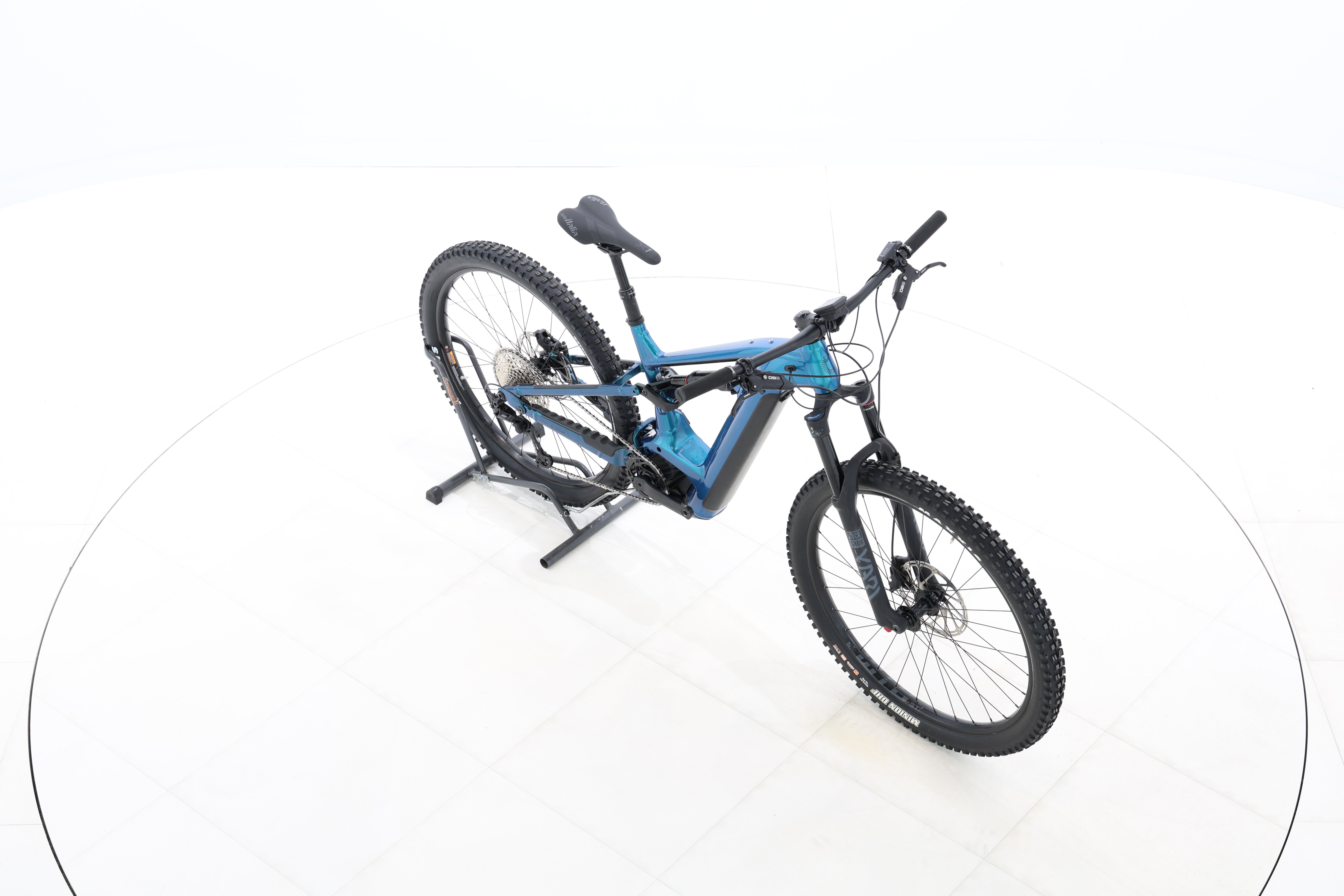 f3187129-696c-42eb-a122-1c7c4df487e6