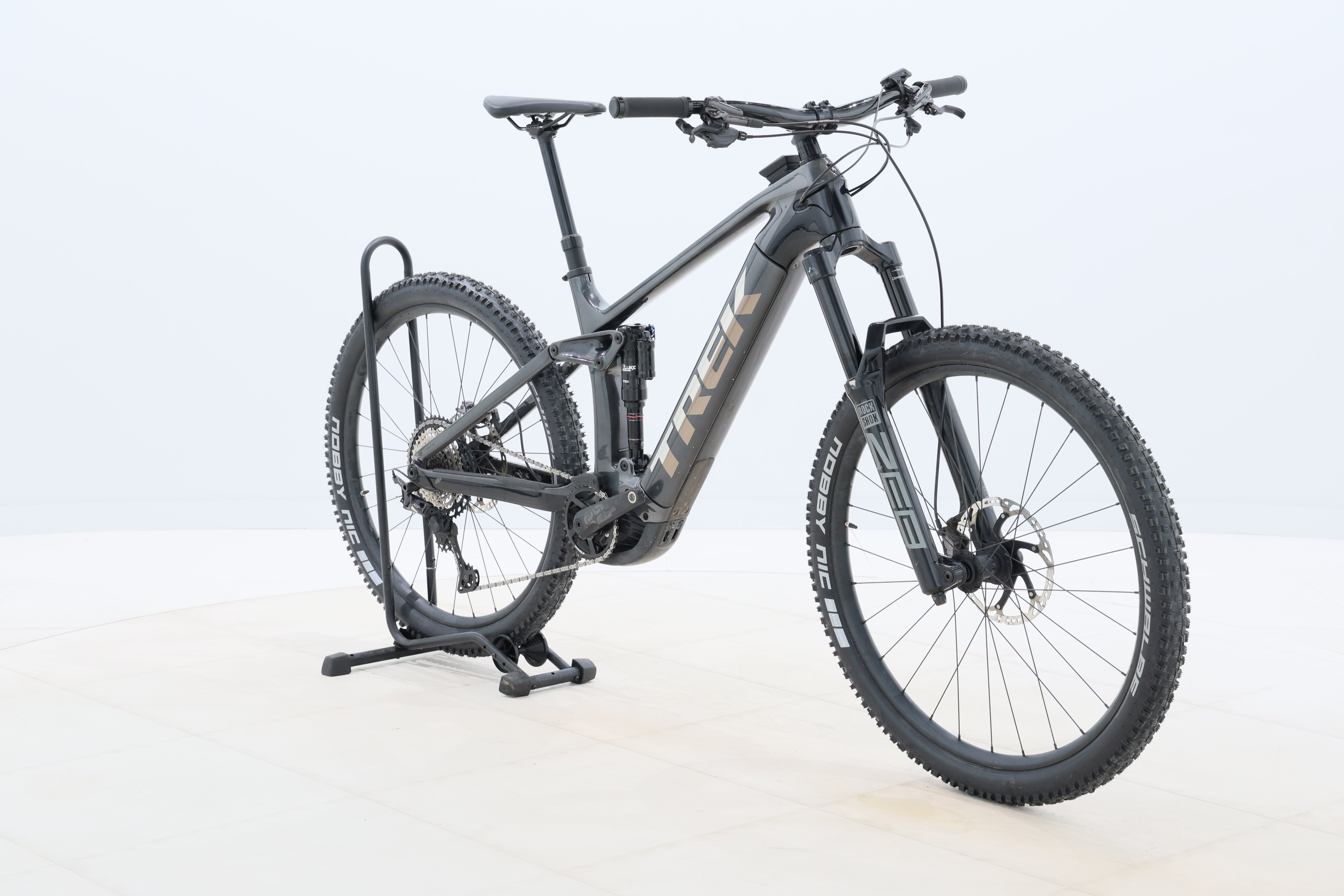 4c9cd91a-7e8c-4bb6-92e6-ae5fa1933f3a