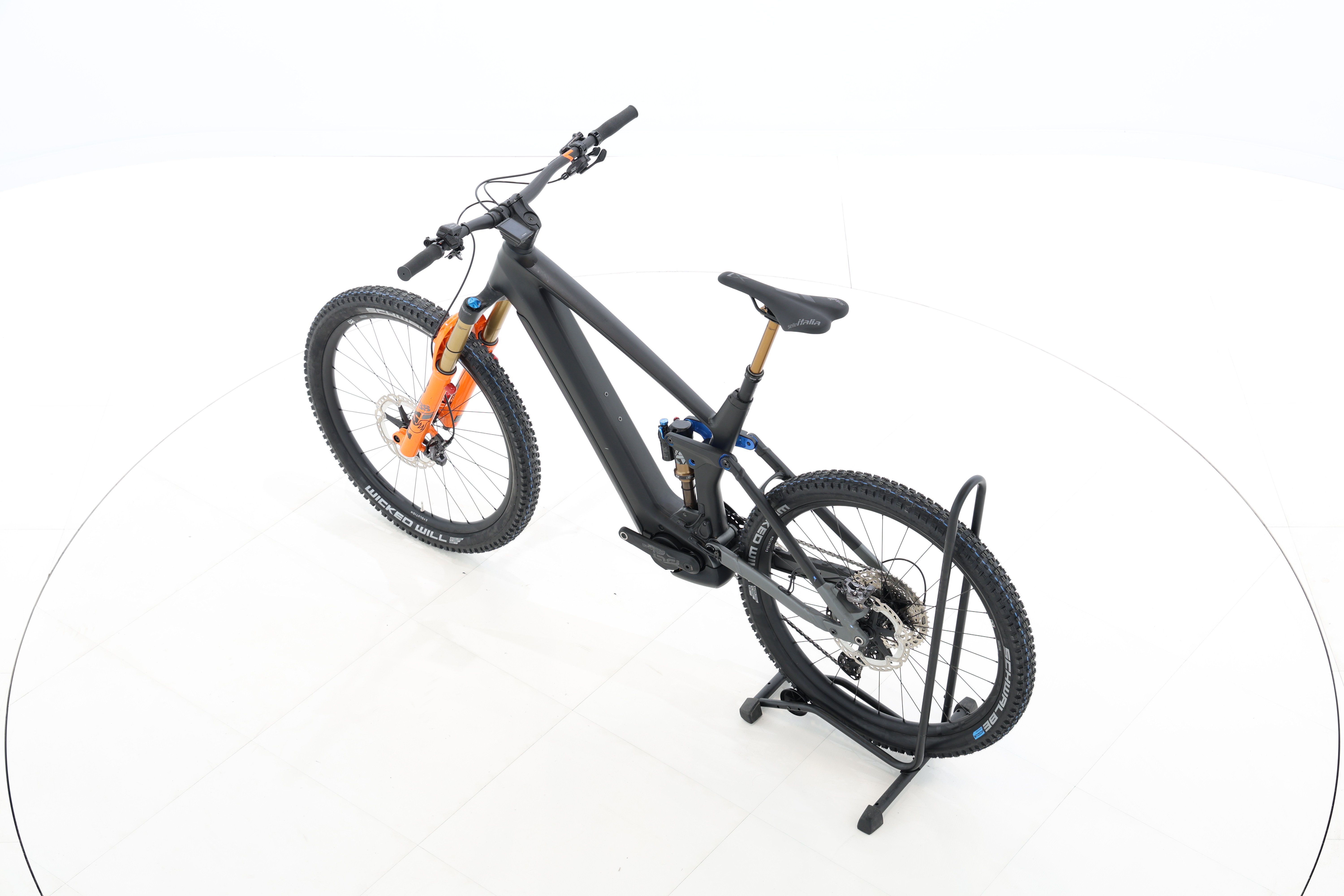 cfd04cc8-986e-430e-b1a7-7f8056e2e43f