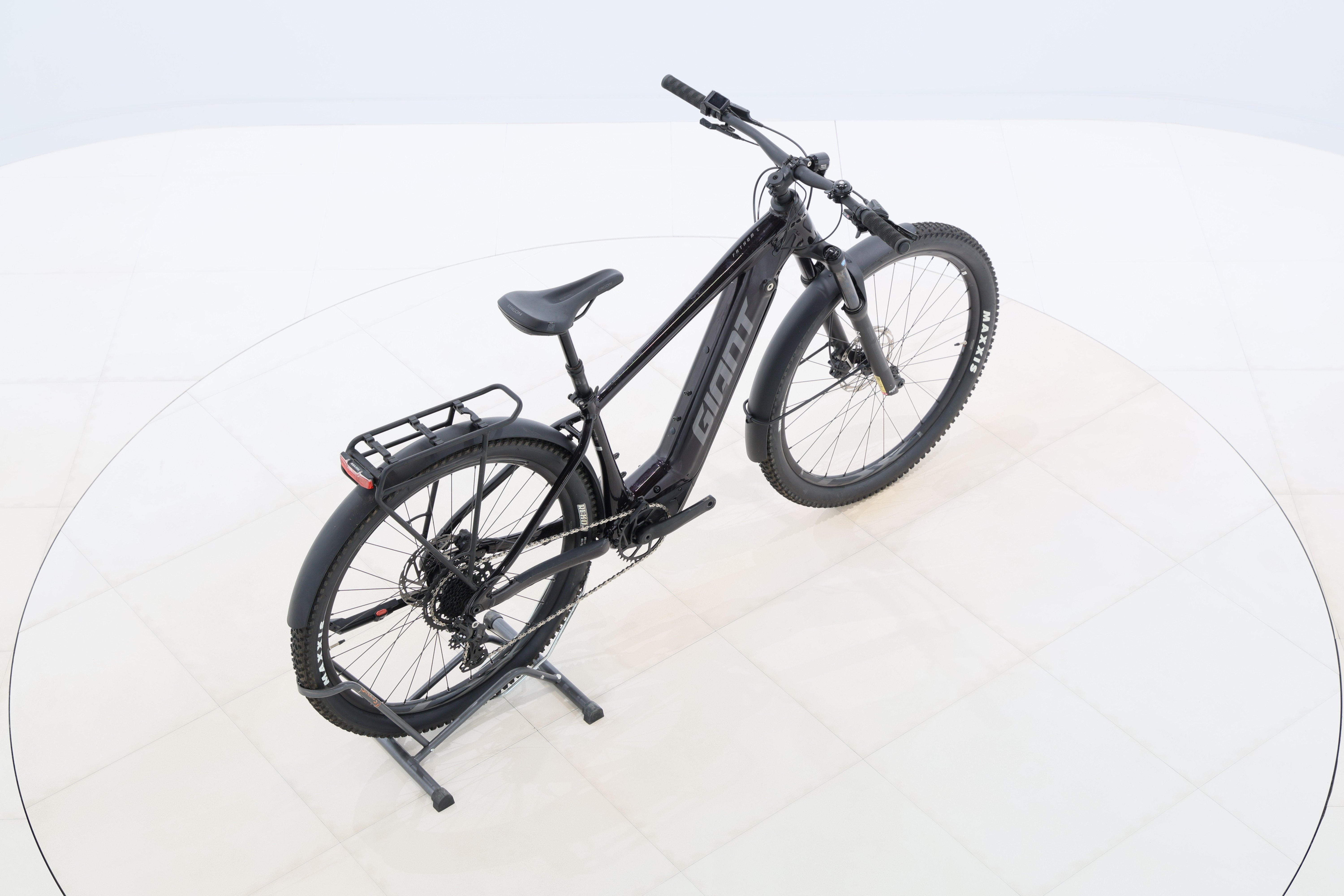 9c7f04a8-48c6-470e-be79-237503bdf353