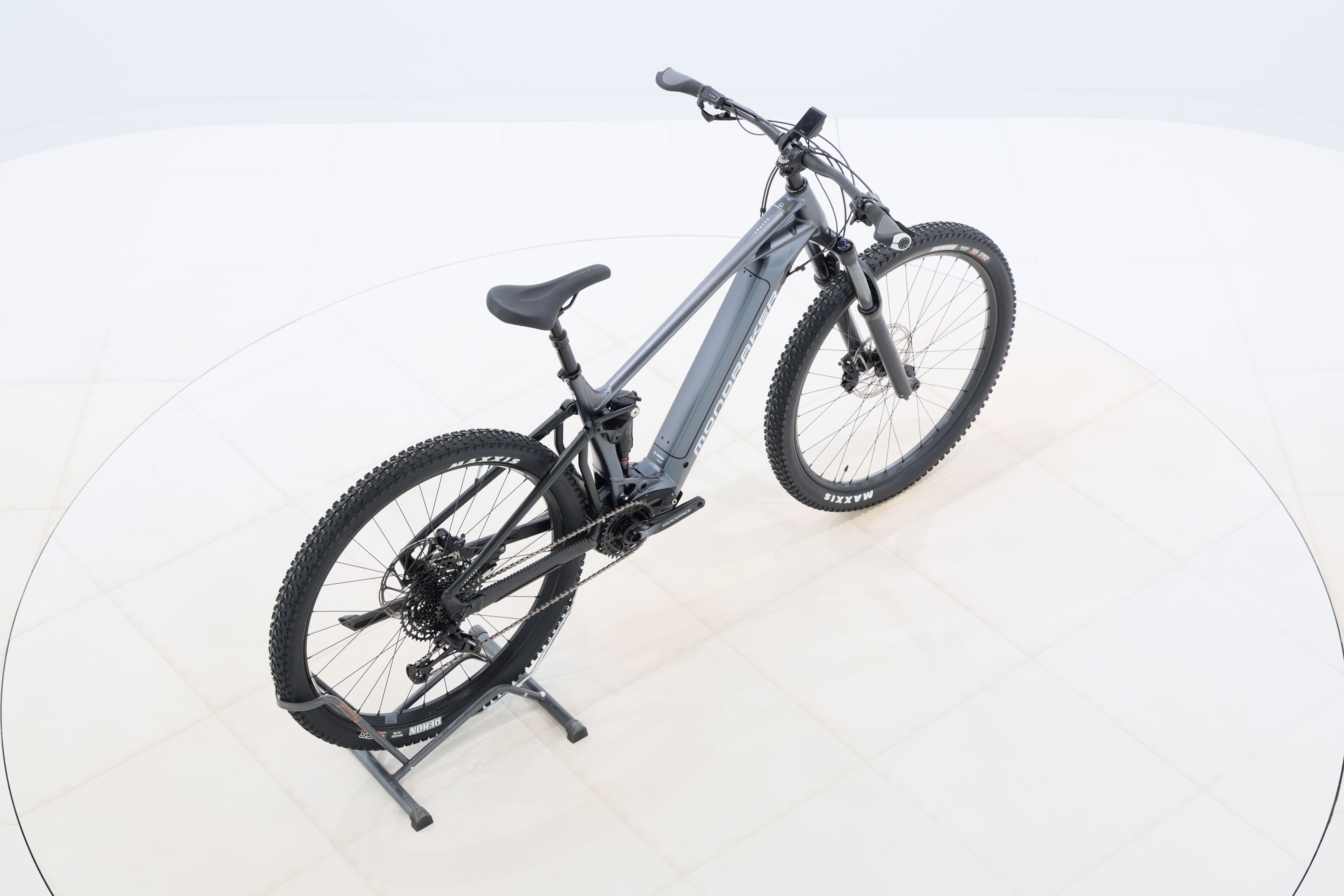 a89a934f-f3e9-4372-ac71-4785df87baa0