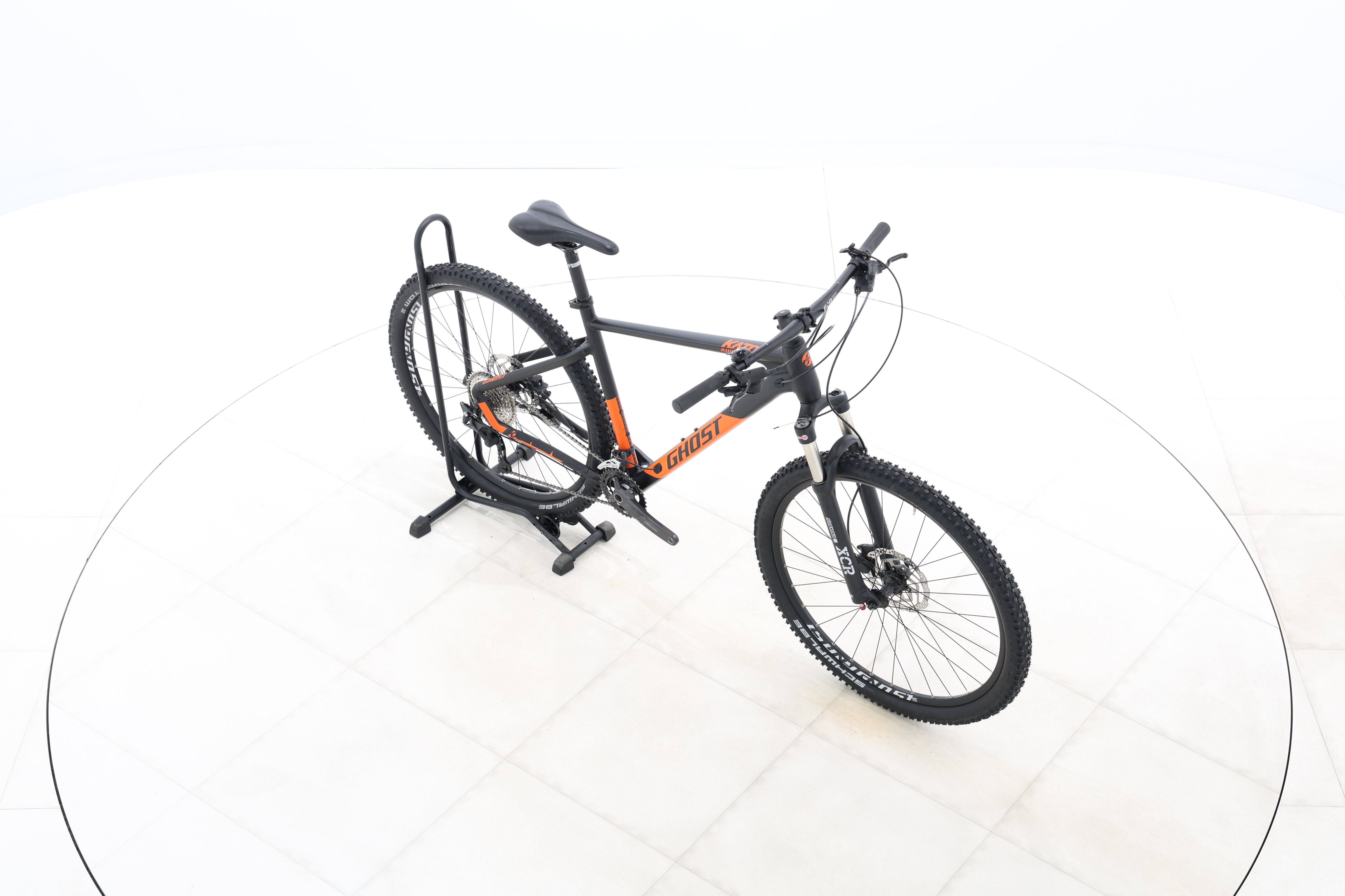 93485925-bc51-4d2e-8d40-daef03eb579e