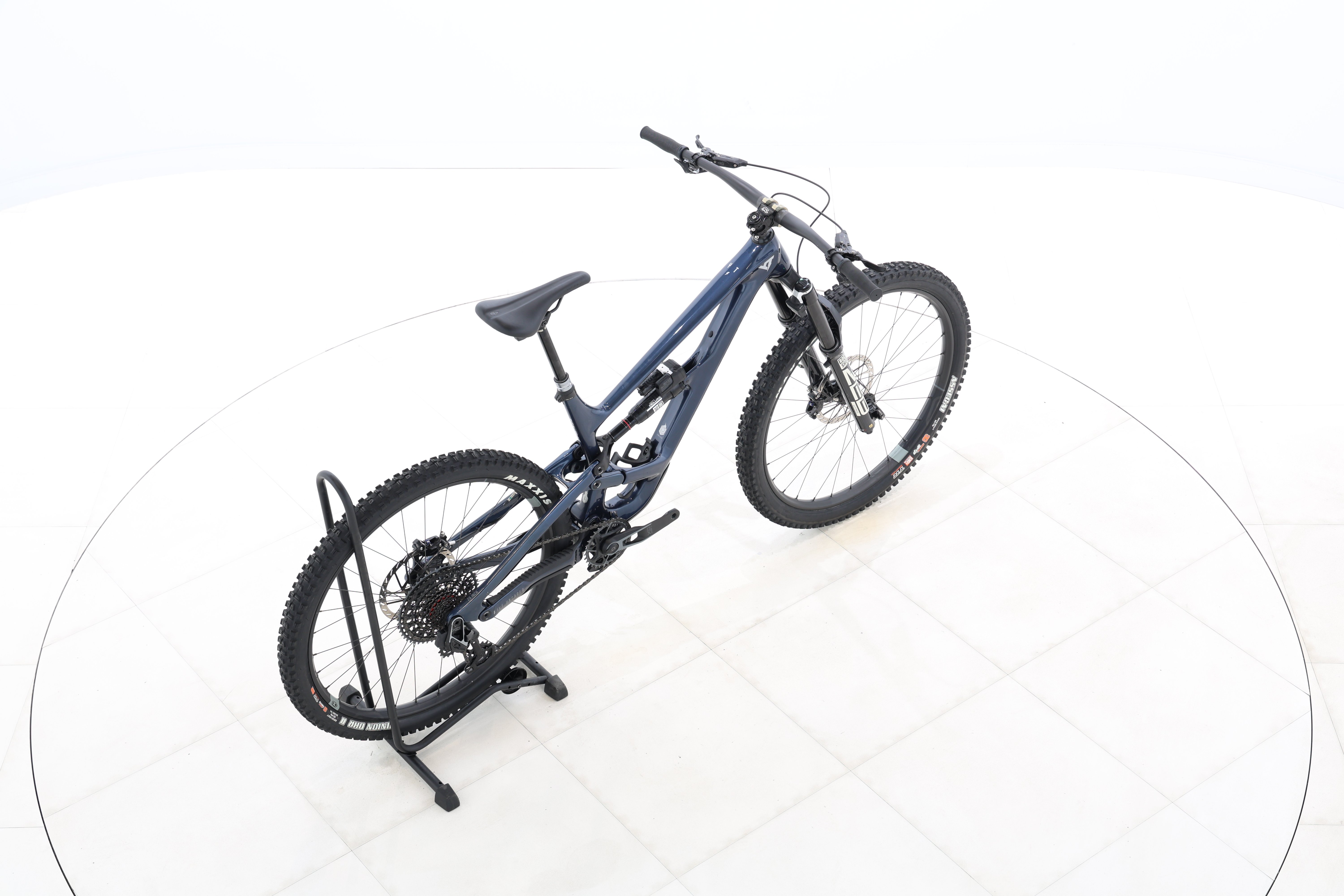 d9c5195d-de66-416c-b00b-930dce6a7afb