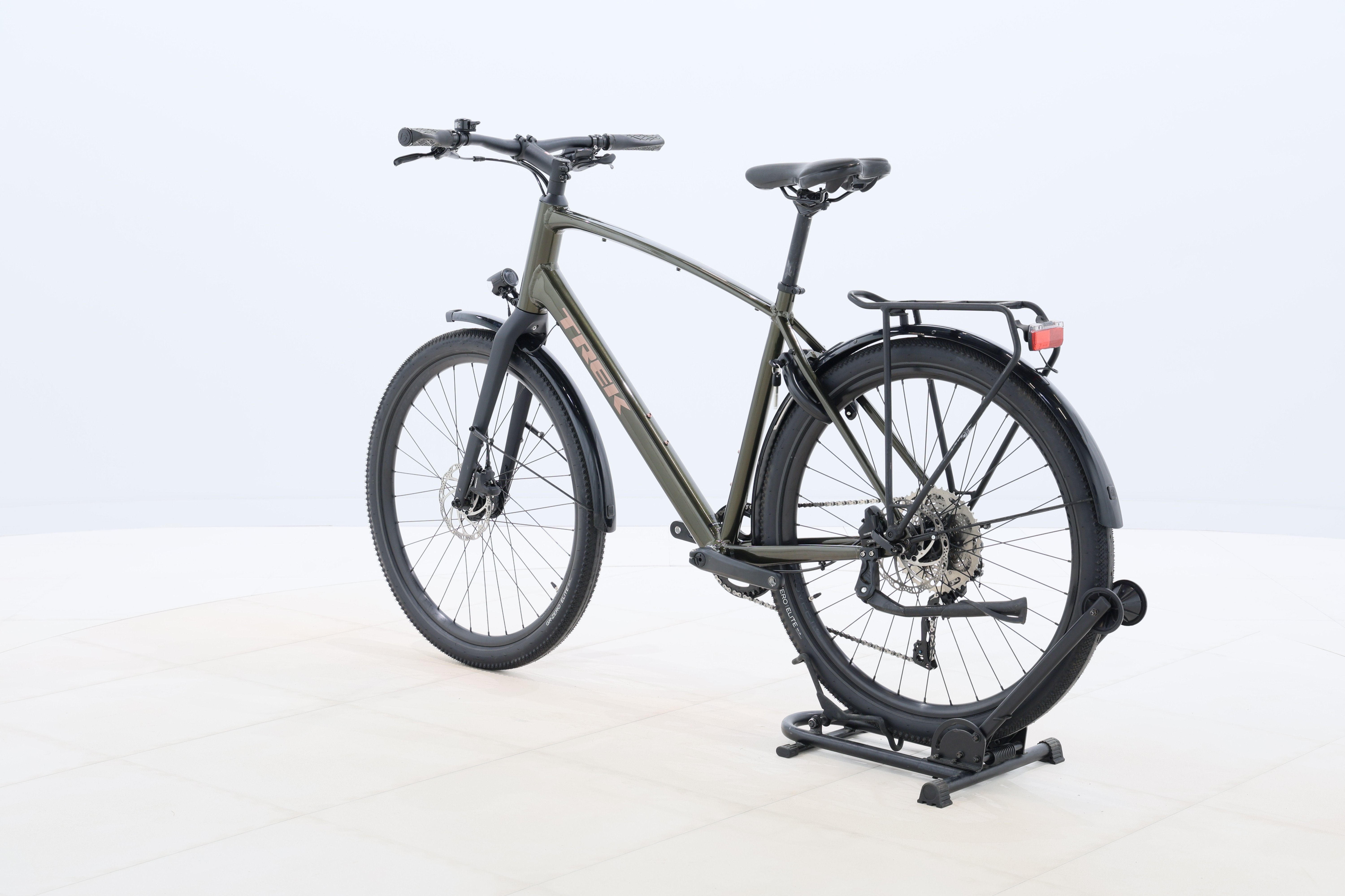 f2f453db-fb33-4c26-b0c8-2fa8fc276a2f