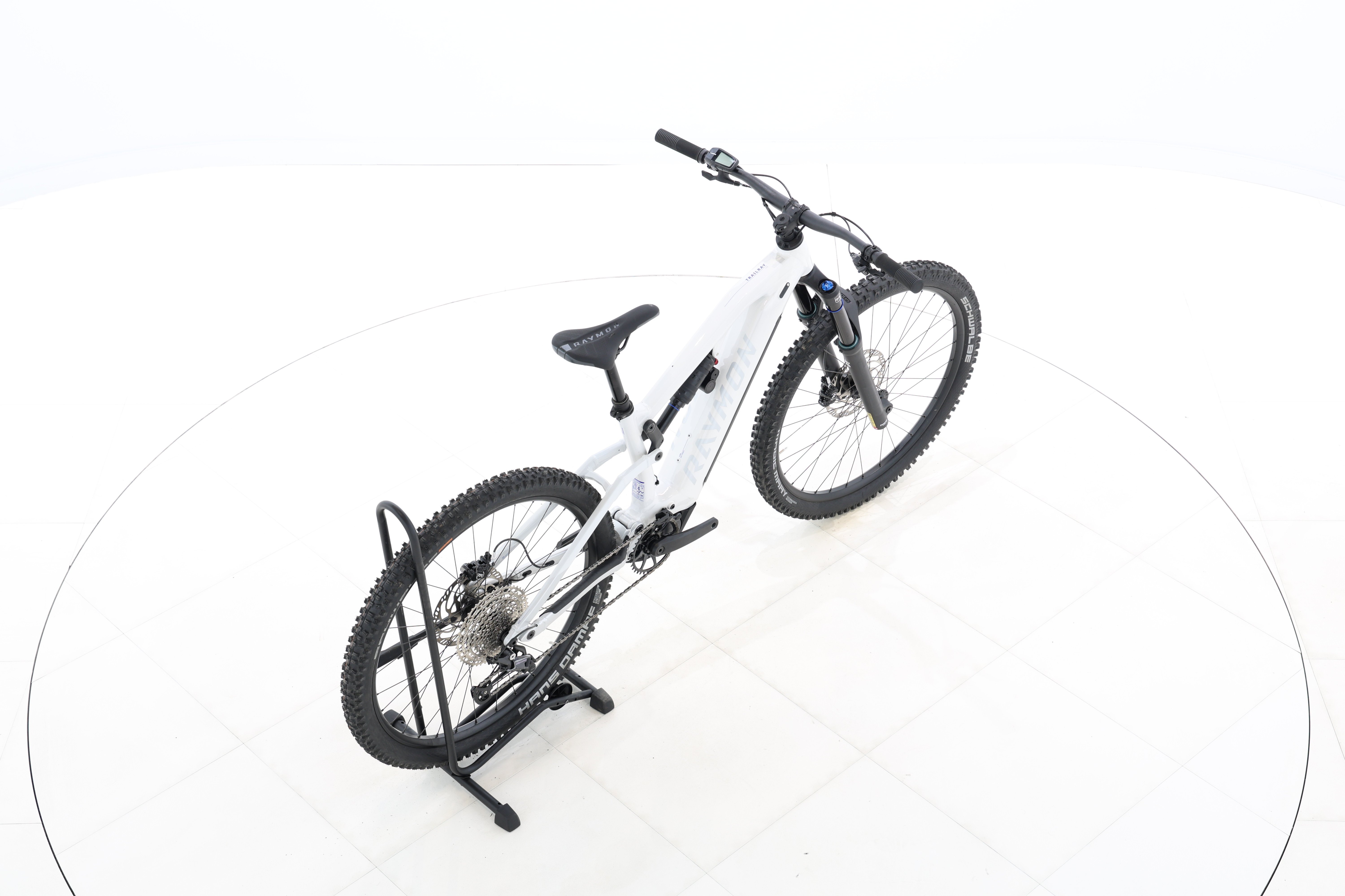 3d698cf0-f09f-467f-8a2b-453aac3c215d