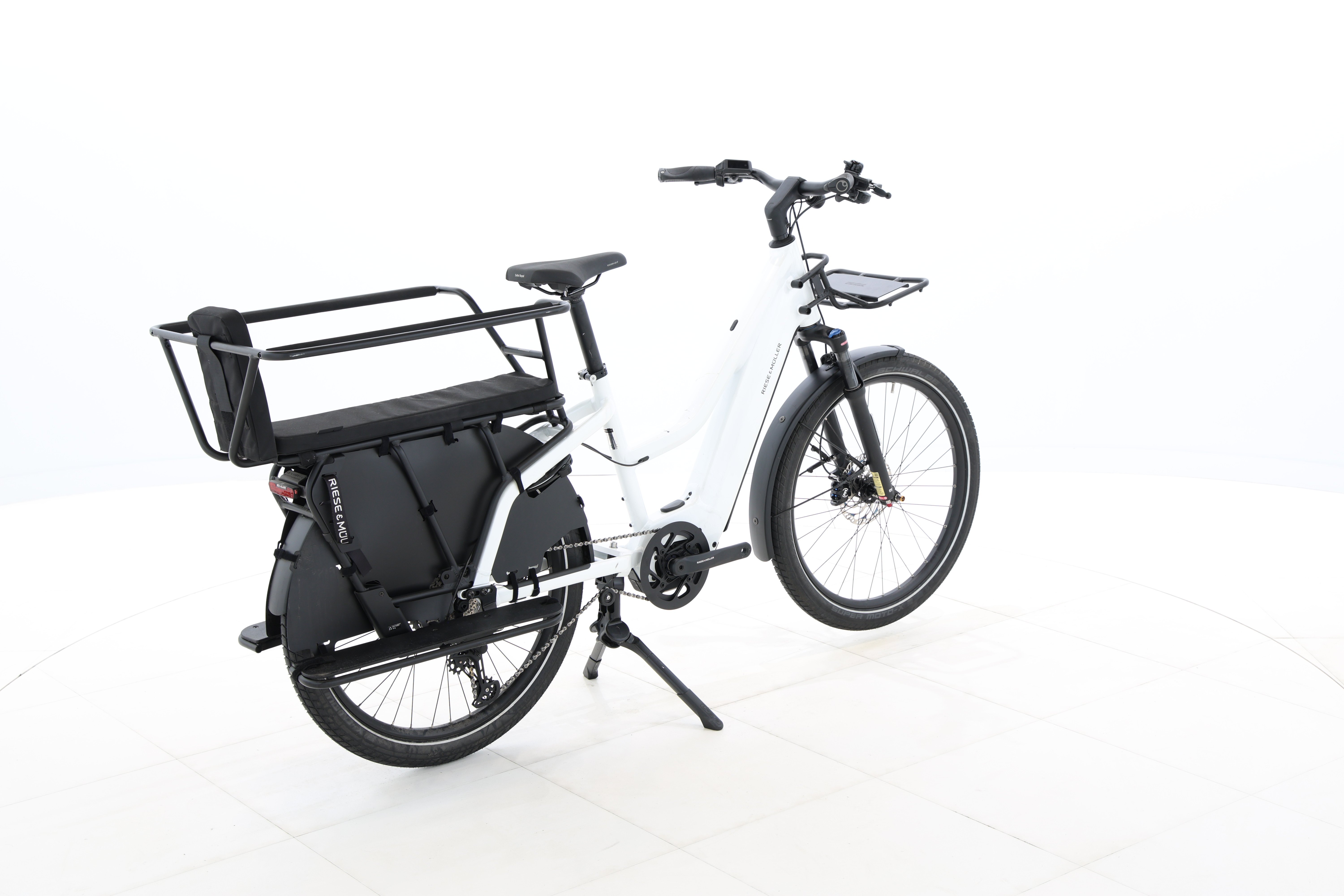 3edd84ea-3c6b-425d-83c2-ece7a79d2fa4