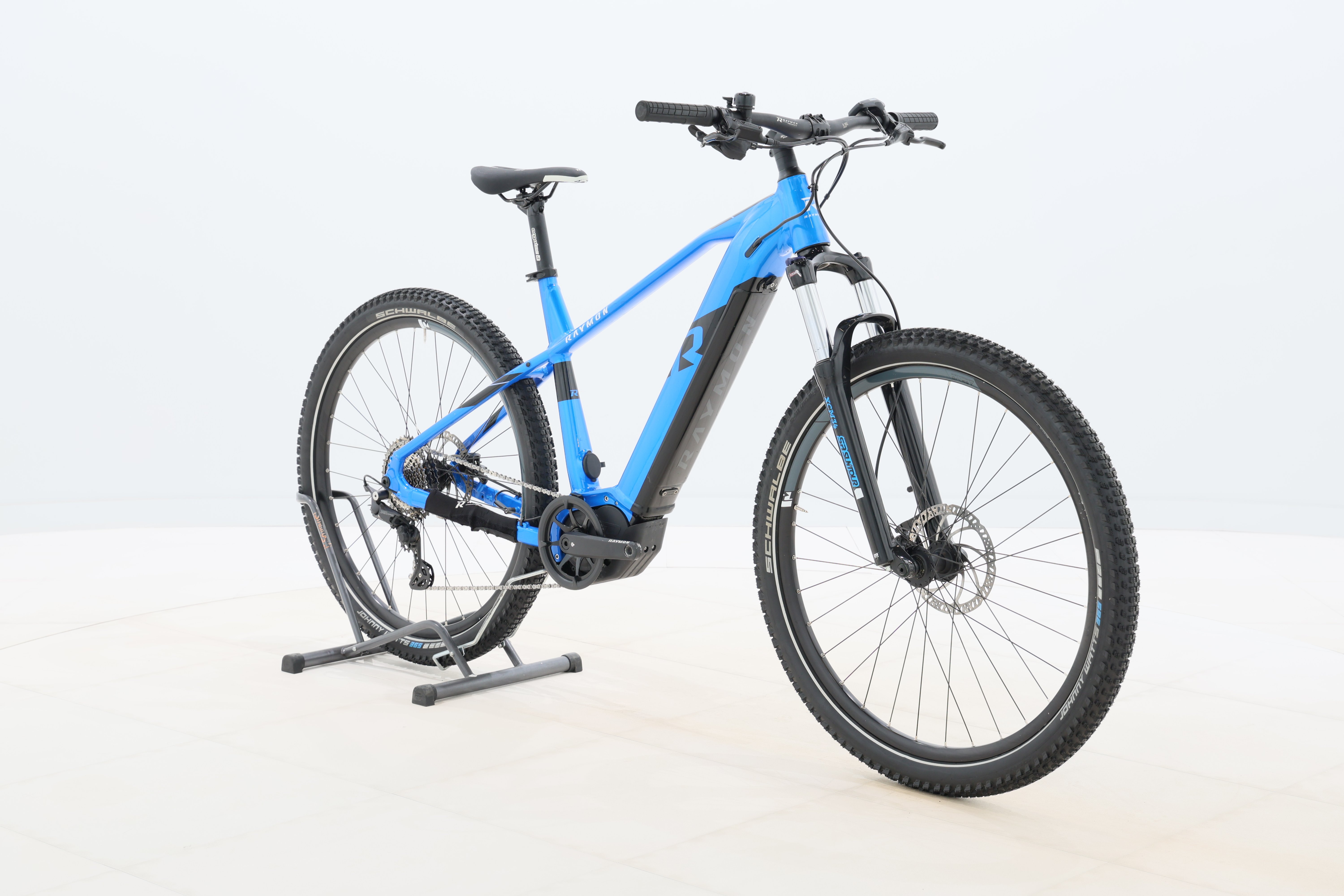 55b37f3e-914e-472b-9527-d4a58ee02ff2