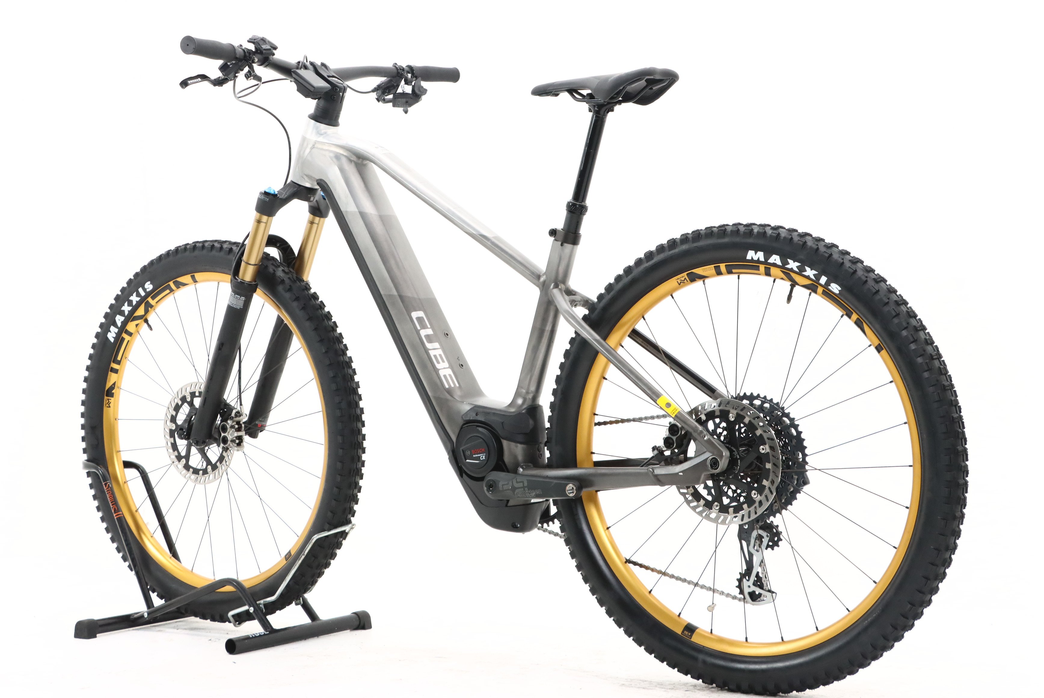 9037c52b-f1ec-48b1-9557-c72b4f6ec1bb