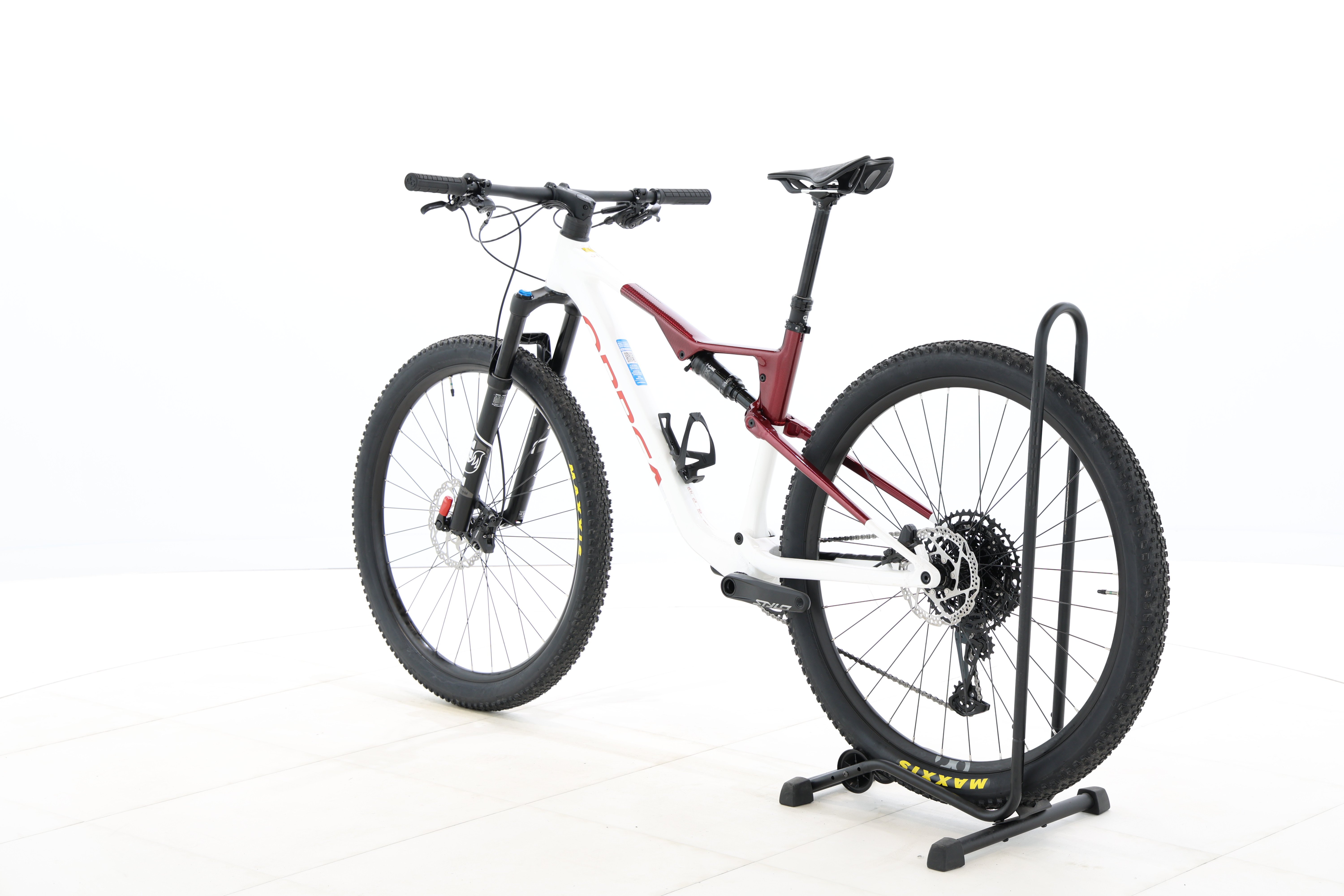 0d4fa573-85d7-4a10-a360-957b99b1fd9a