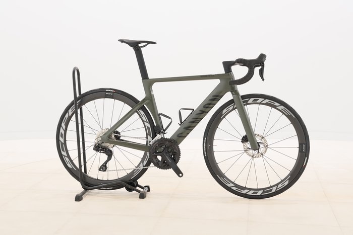 Canyon Aeroad CF SLX 7 Di2 R4 2025