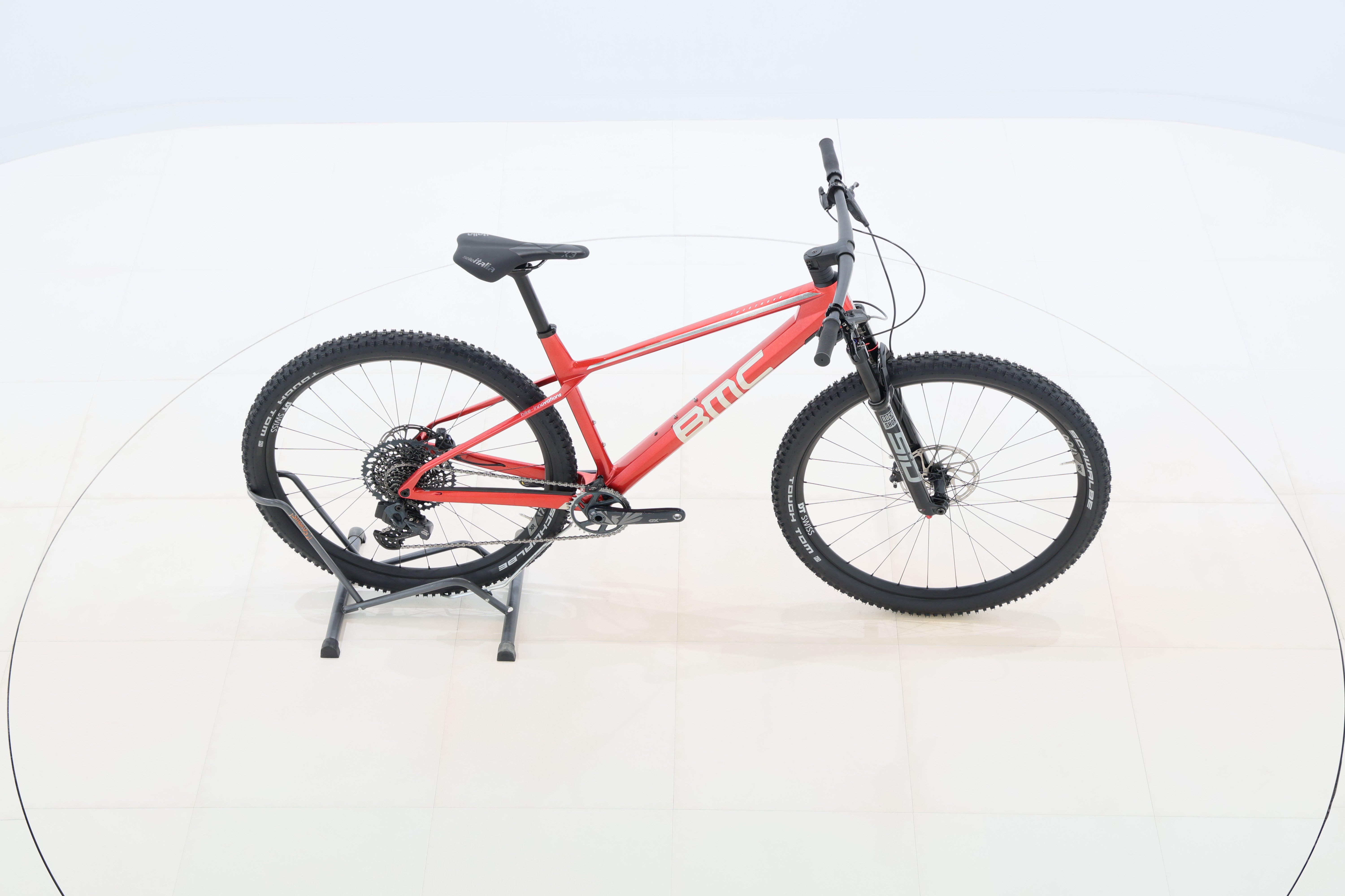 dbba7f77-6e88-41e5-b667-26f3b6a33869