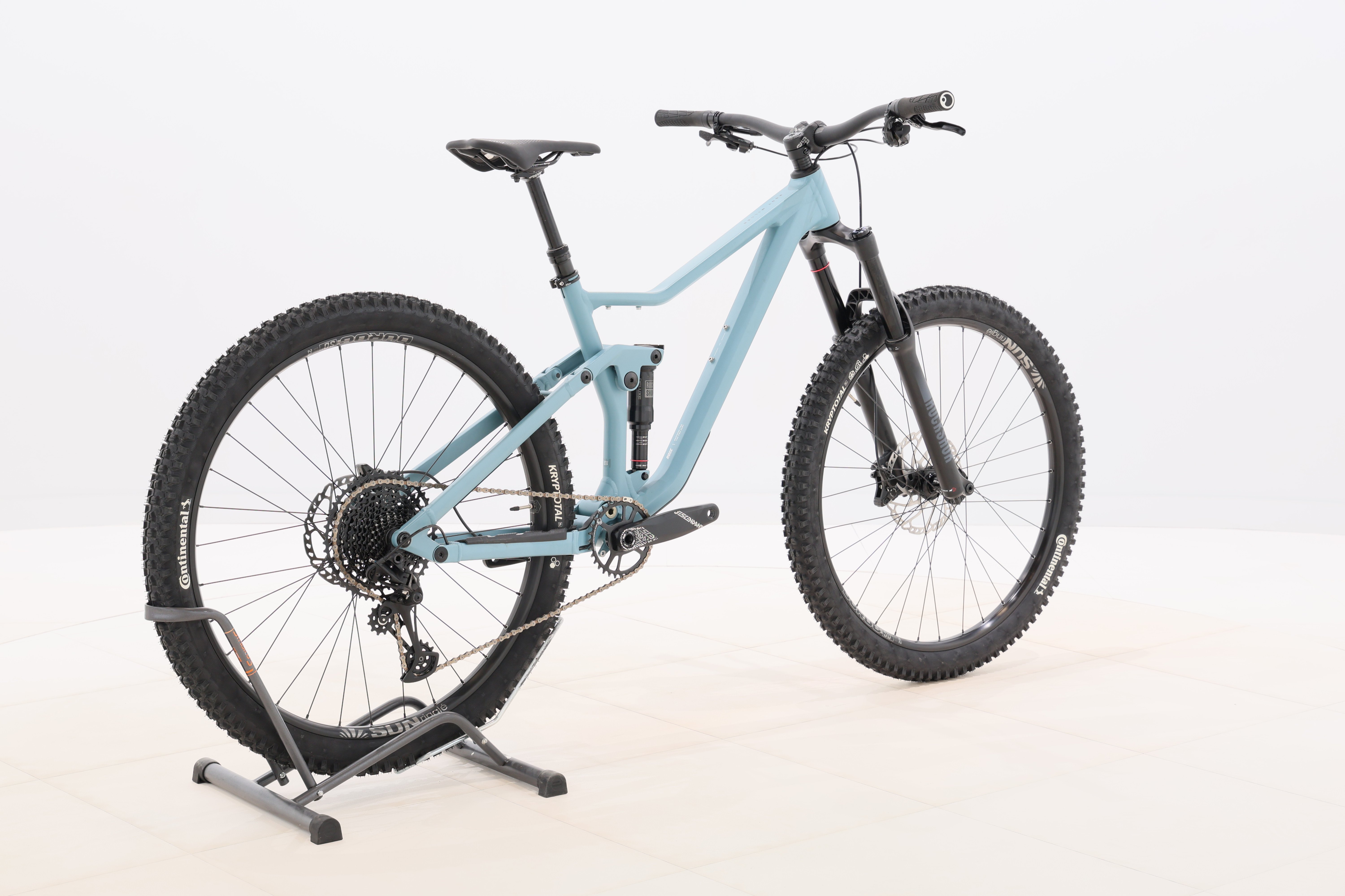 bc138b7a-7082-421a-bb72-a2e5f98404f9