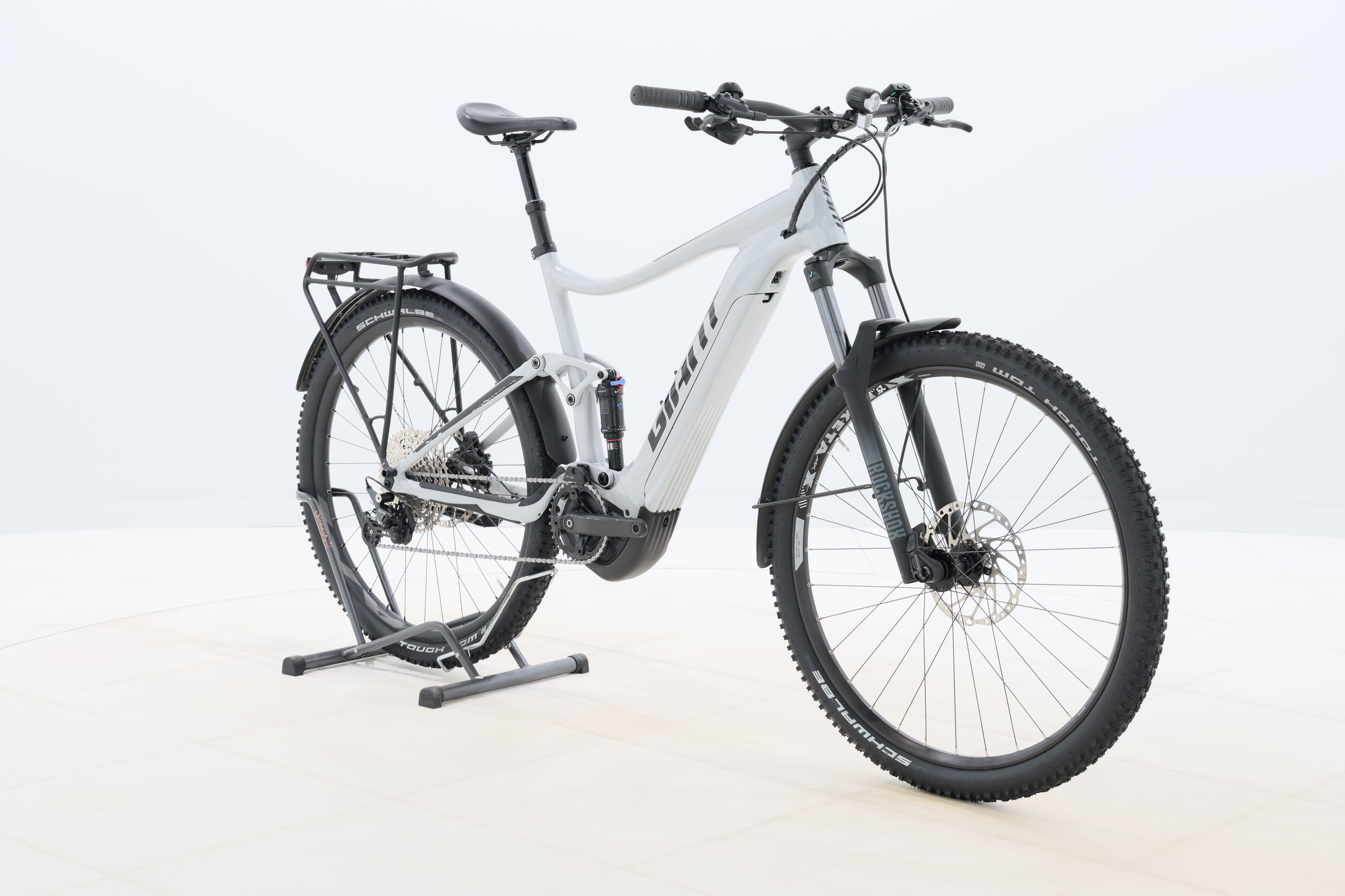 c3eab736-276e-4923-b01b-ad416293176c