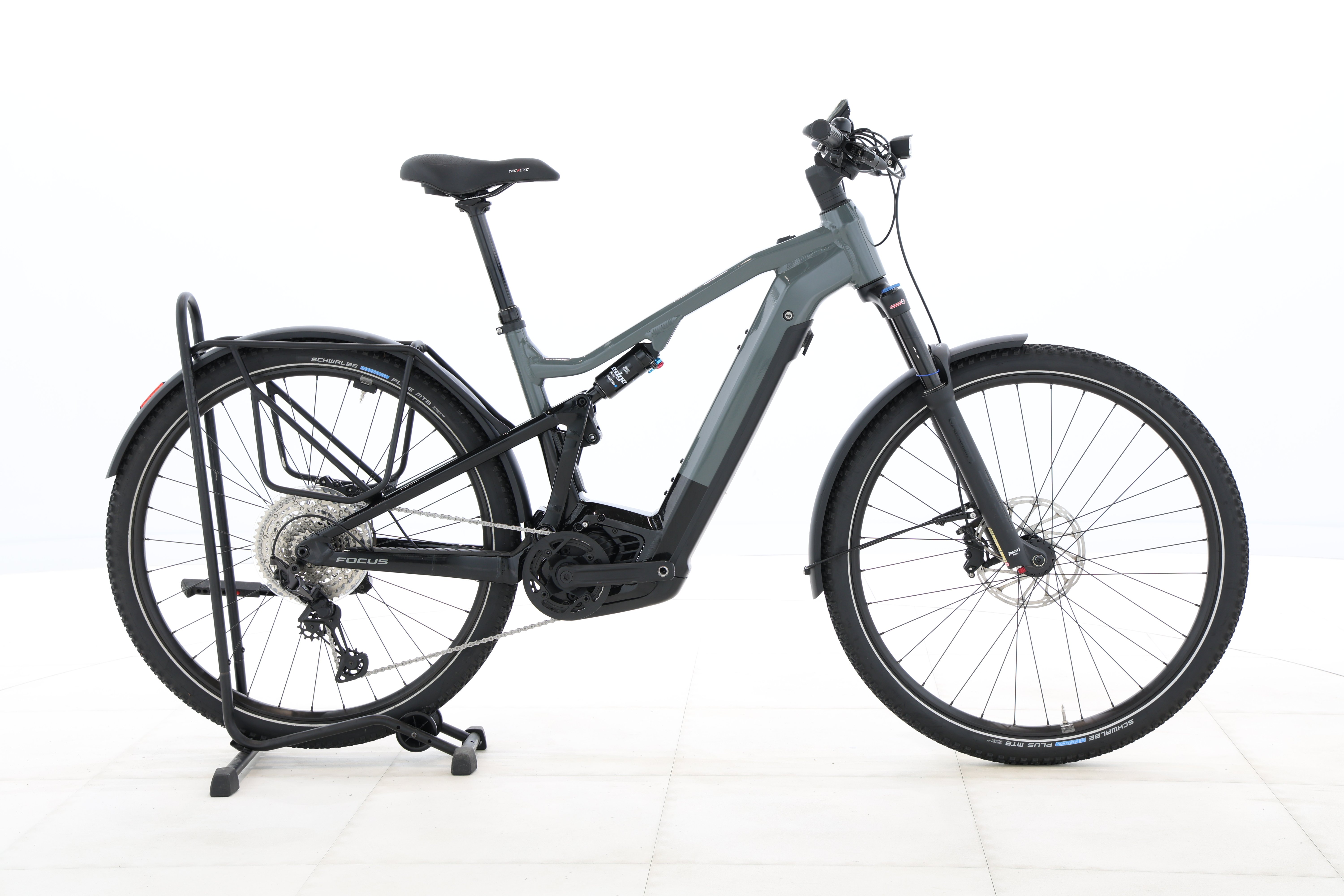 cf1bddef-86df-48e1-ba7e-91881bba20e3