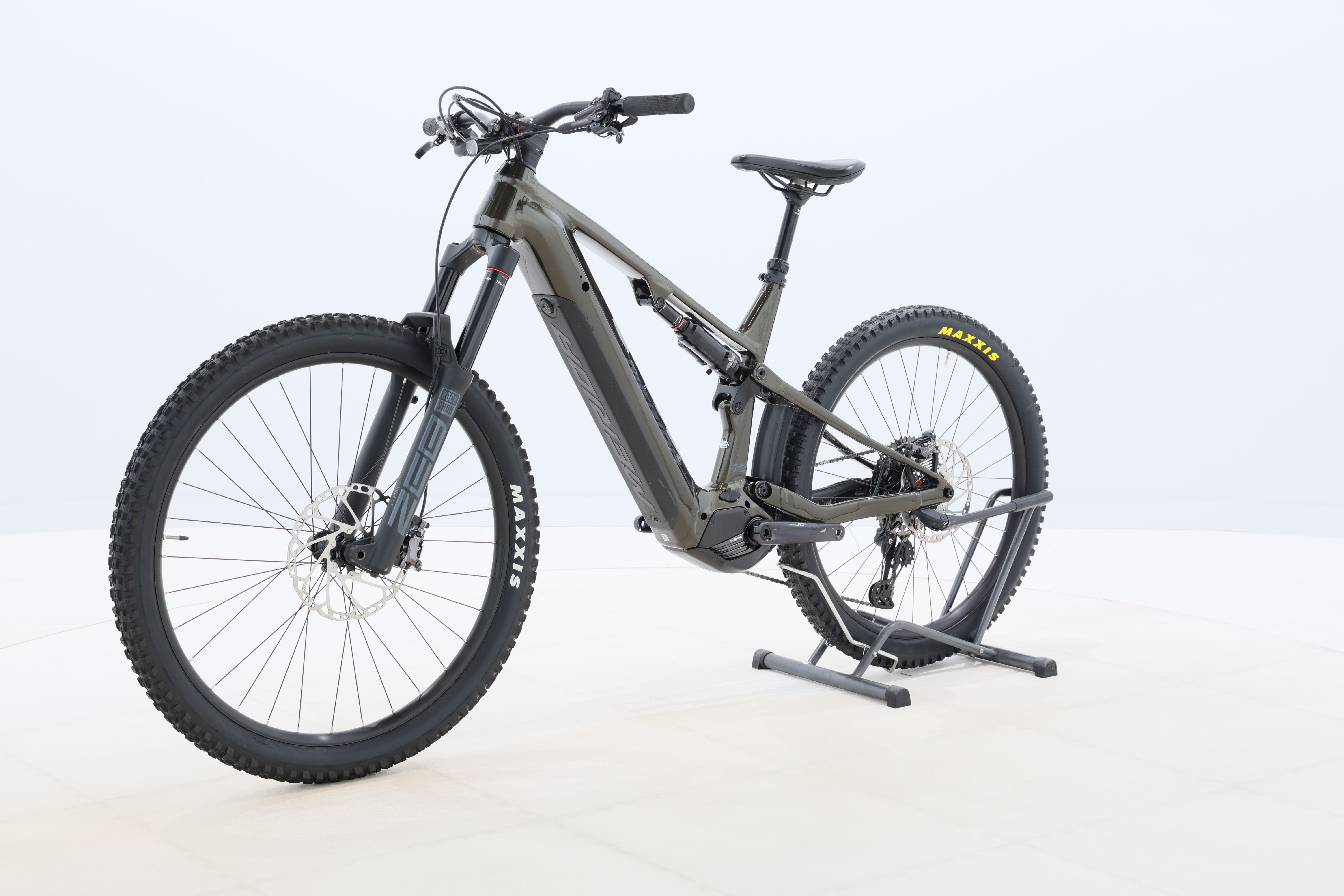 3d2ad03c-0517-4f2e-be9e-82046b81f9d1