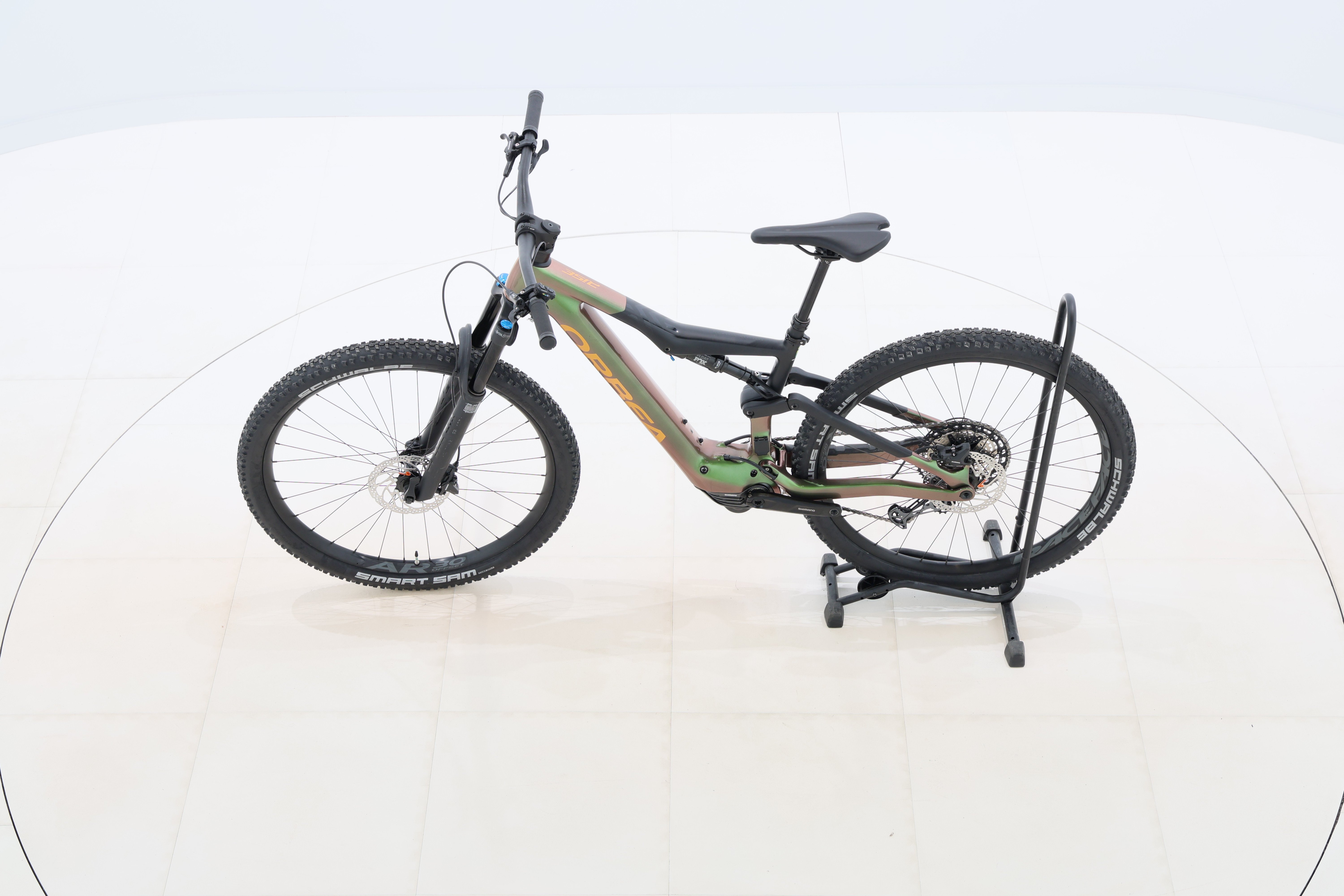 8e6301b0-de9a-4ae0-afc9-591ad698404e