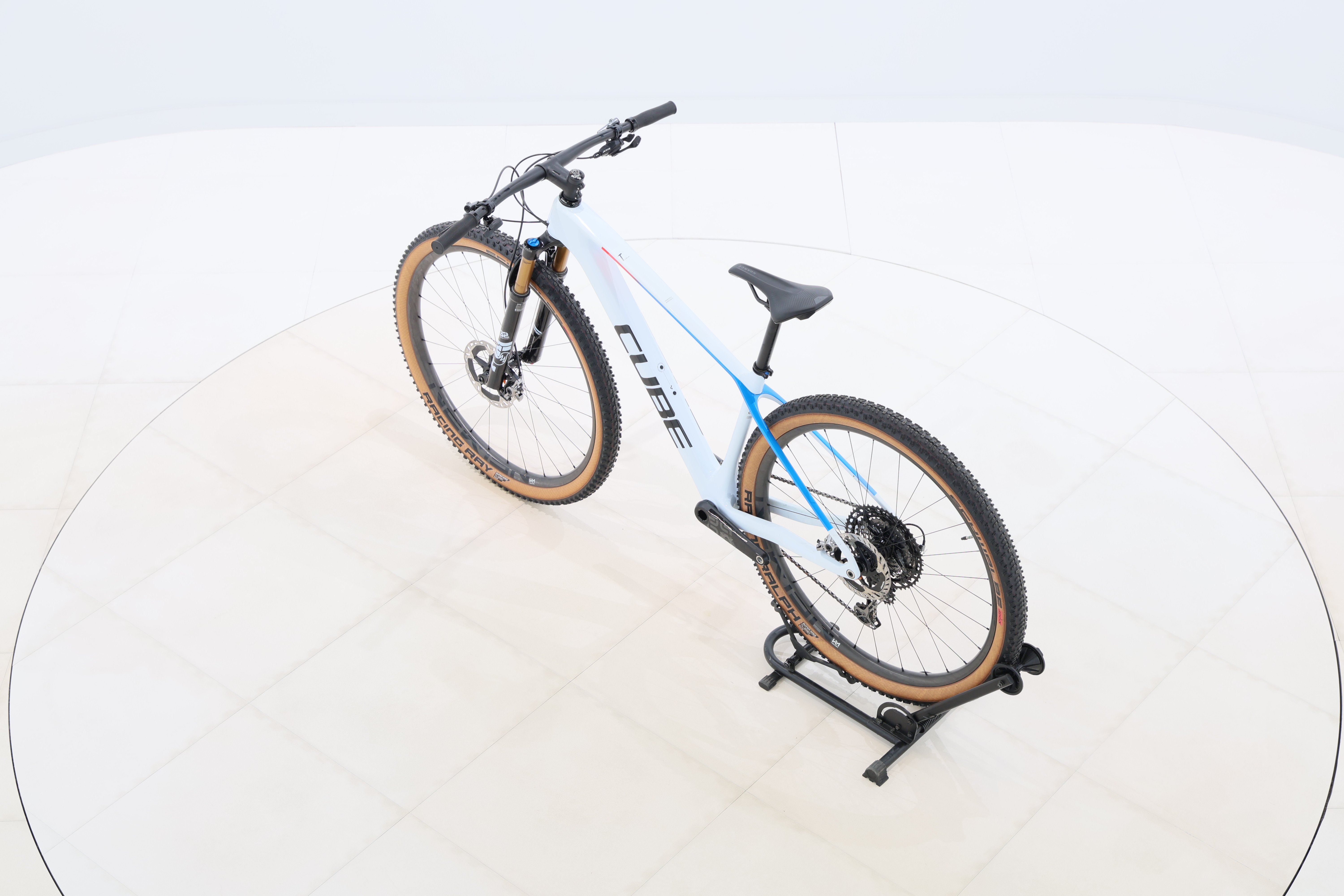 703dd7b7-e2fe-4941-bde2-401a14bcd9aa