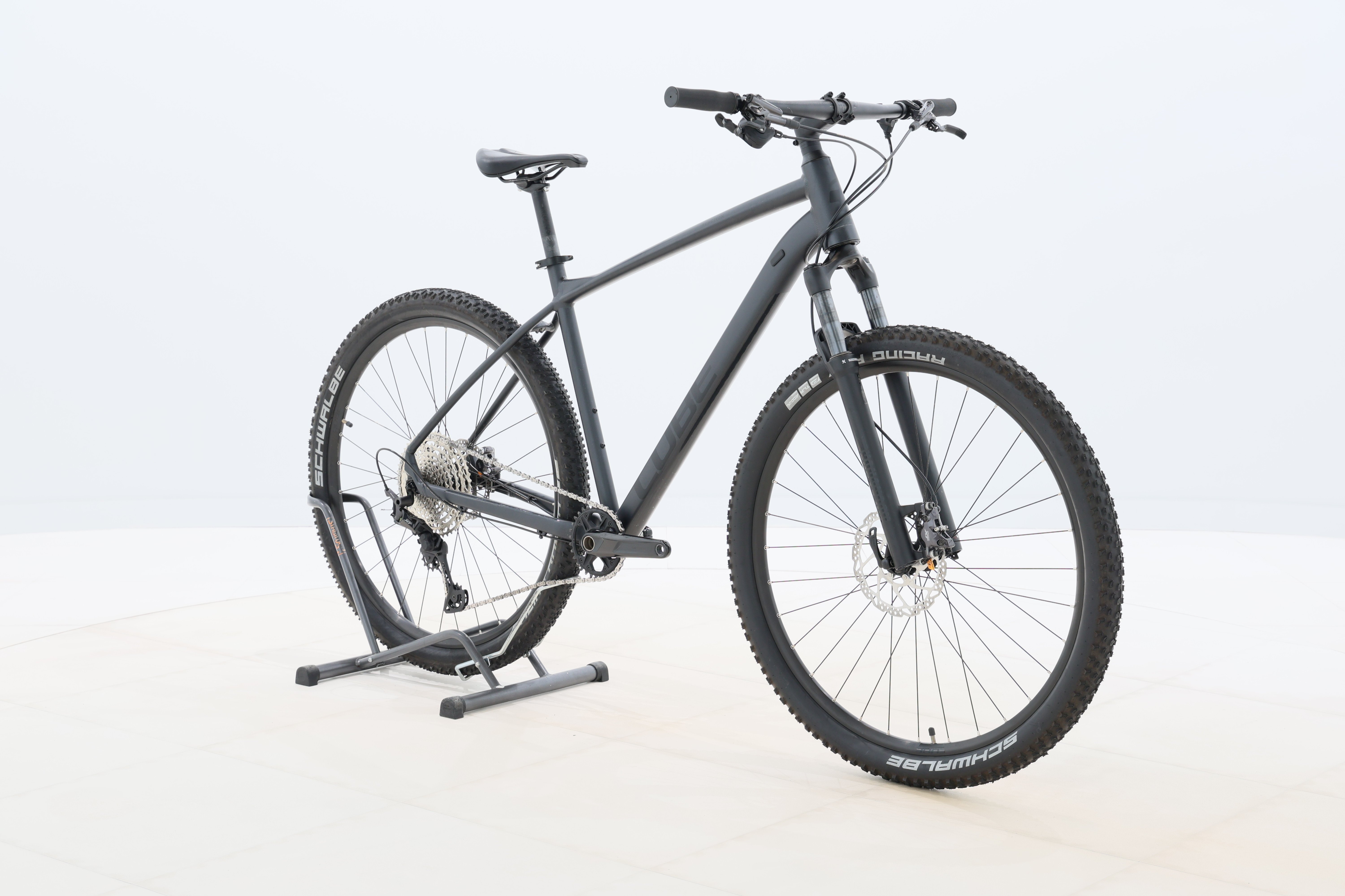 48b75b9f-b1c8-4467-9e98-7108a1f95662