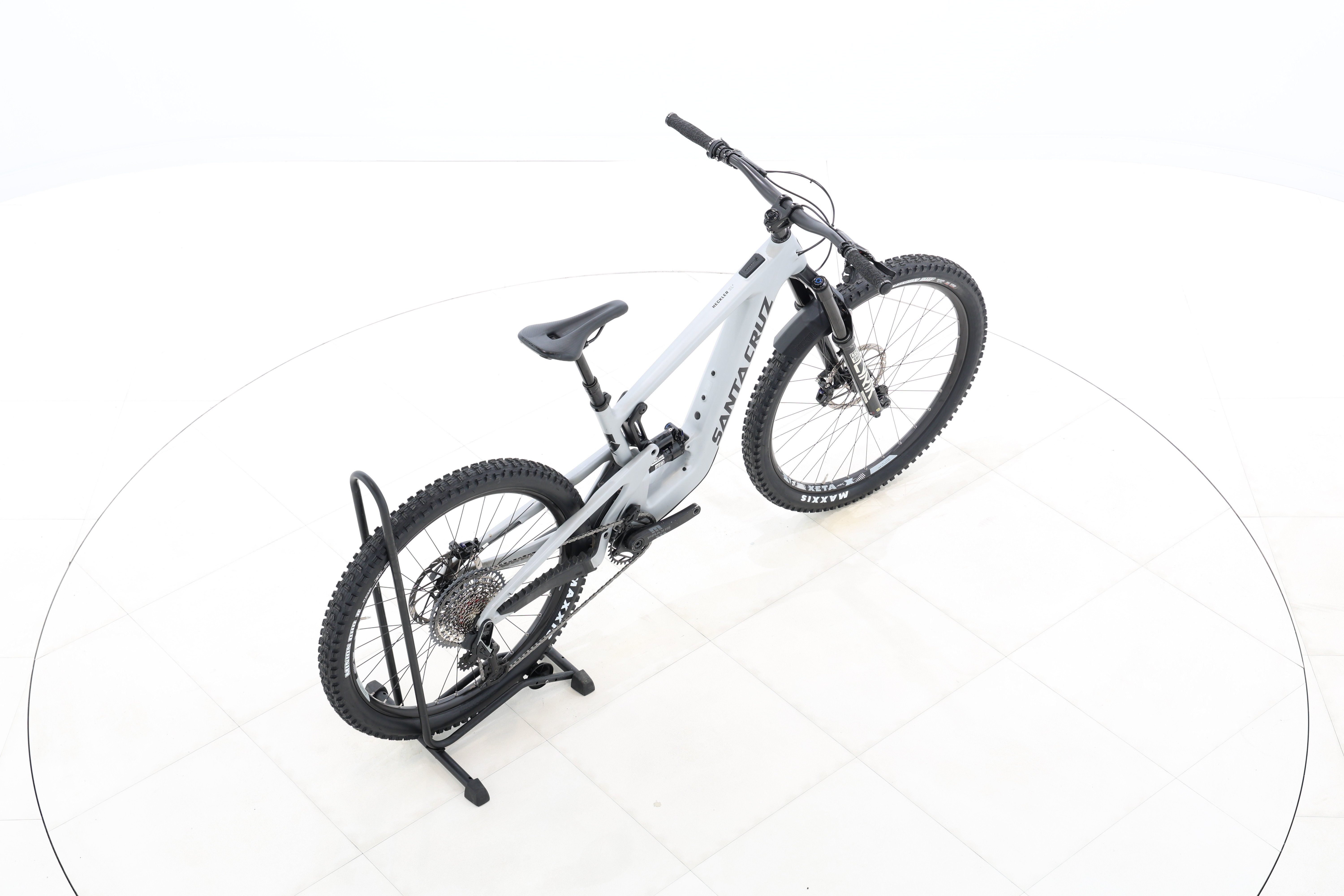 c9f06478-ad44-454e-93c9-8570514e8f56