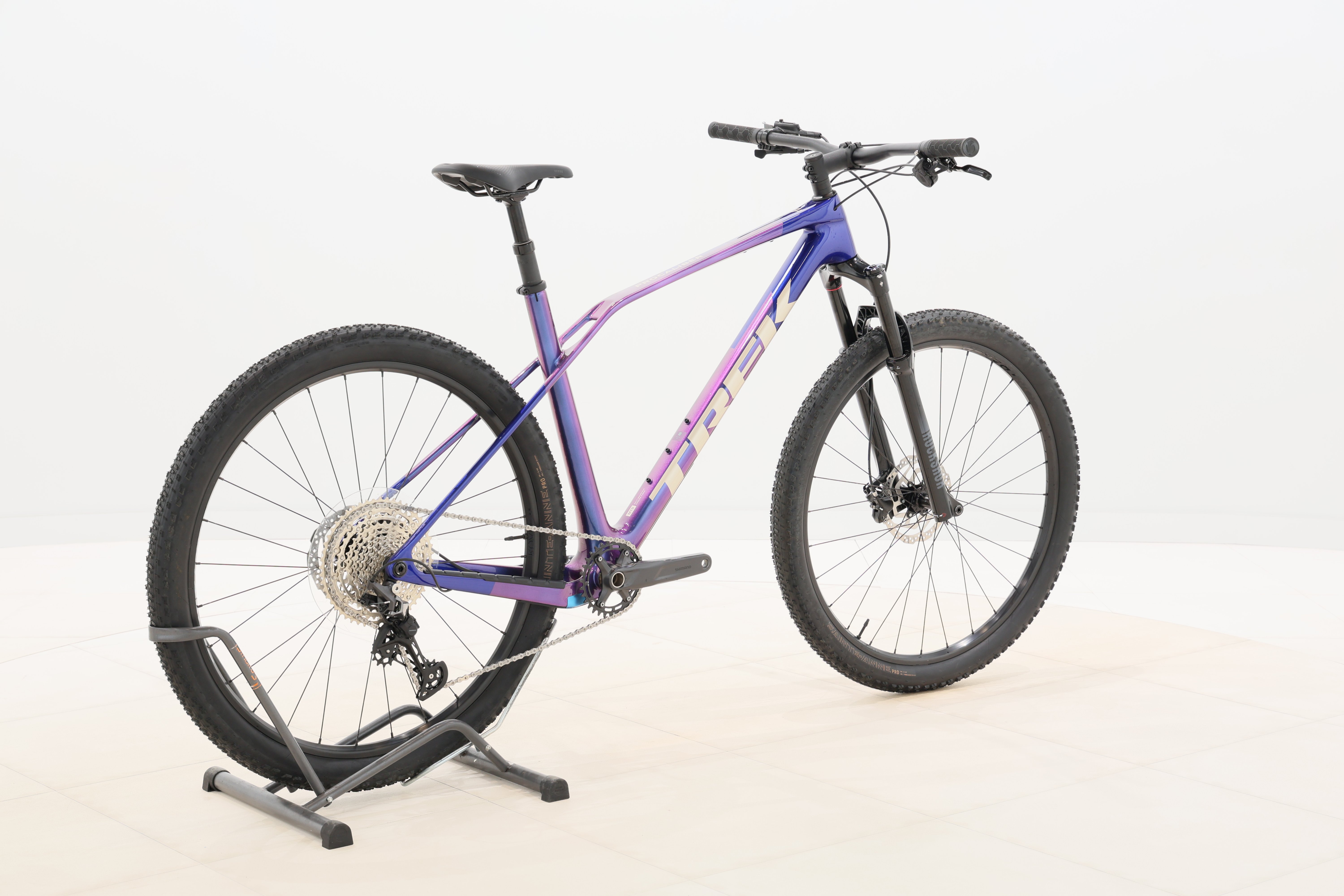 e363a0ec-fdf7-43d5-a3f0-b381a7c113f0