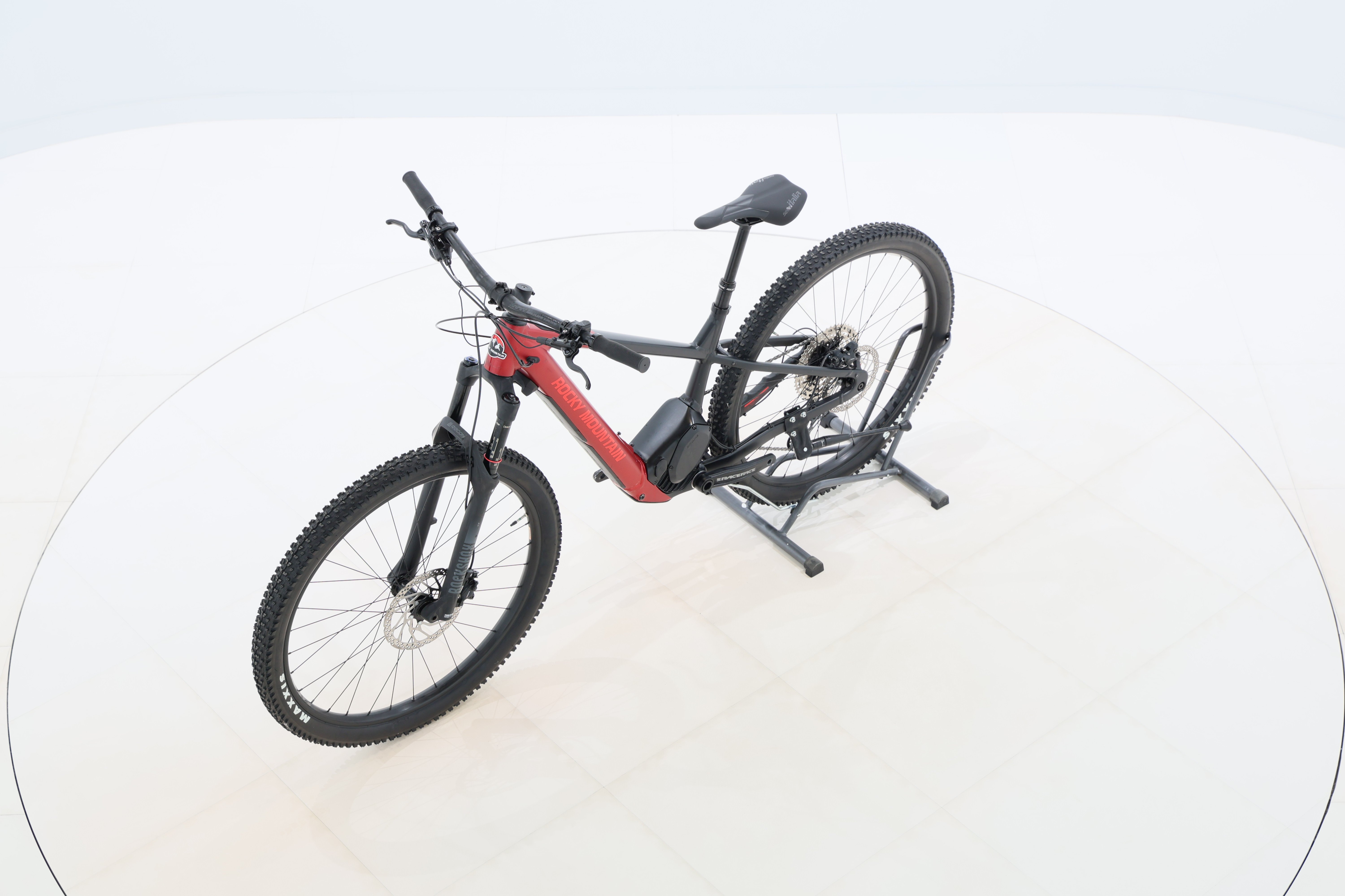 e41f9f19-62ae-4441-8697-7231a72c832b