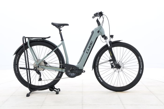 Cube Kathmandu Hybrid ONE 625 2023