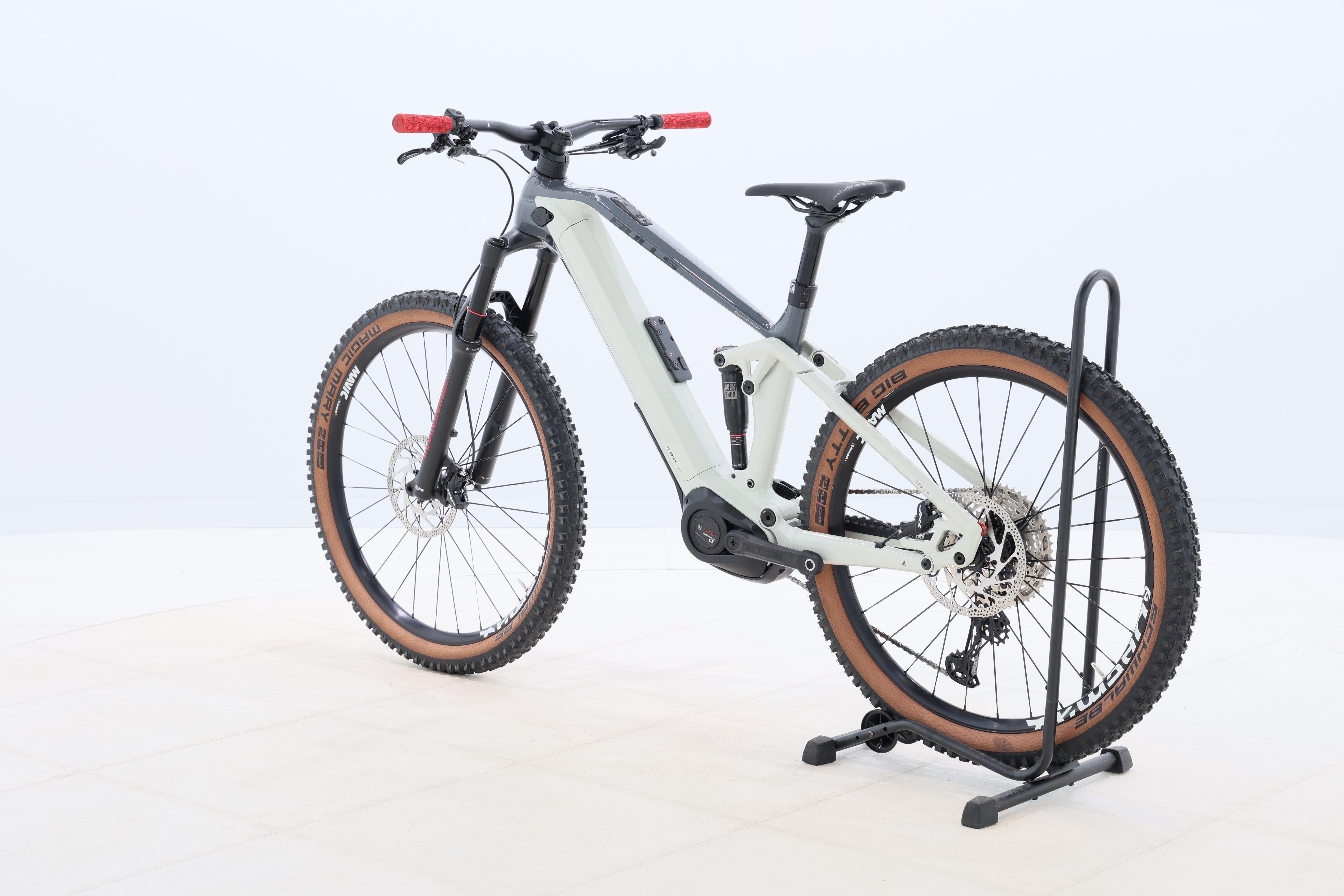 1816874c-7340-4200-a4a7-2fd275de6565