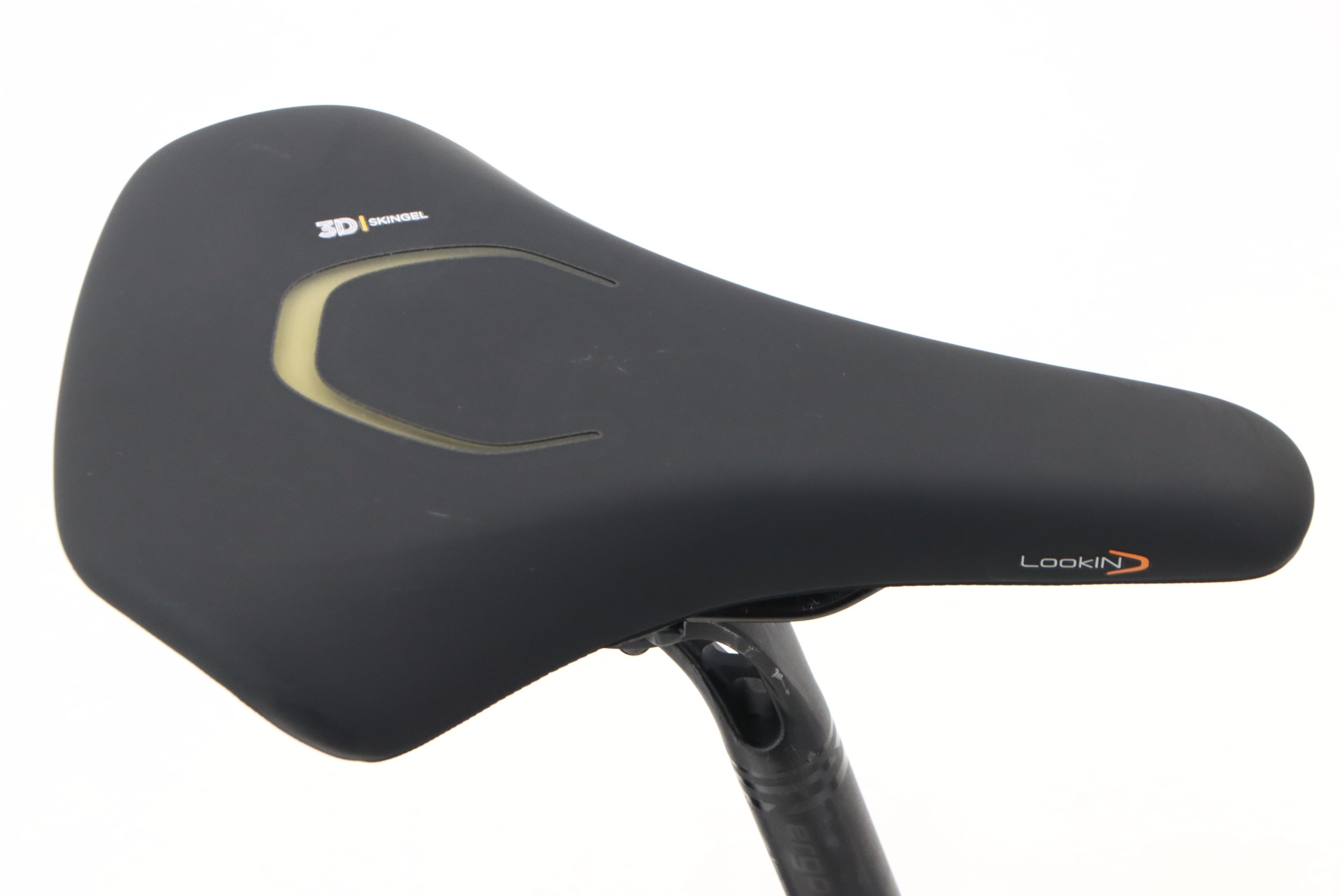 a0c5f457-cfe2-4fe0-8127-ce0e10000fa1