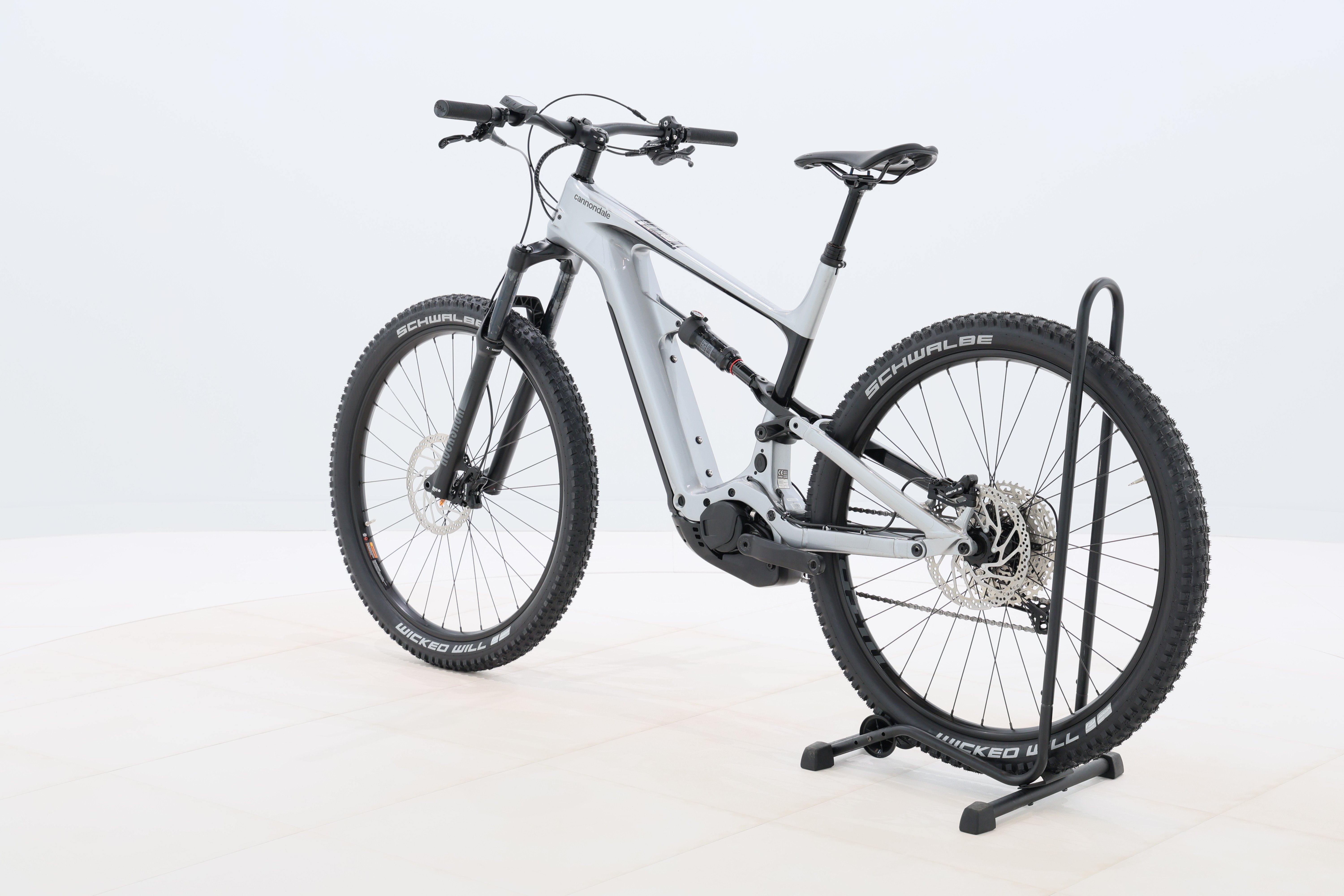 83c10a00-d0e3-4b35-bf4a-cd146abb5cdb