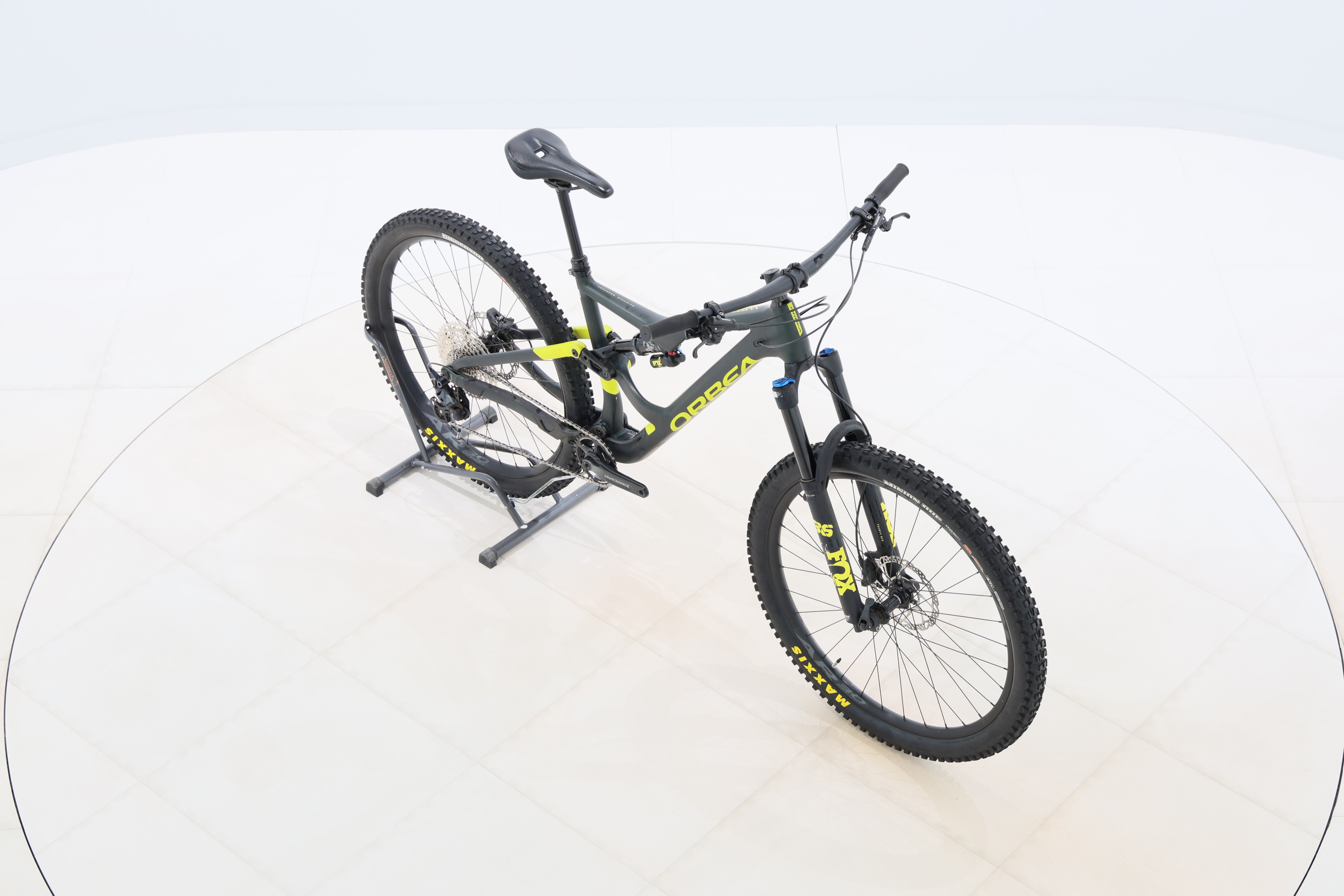 c2f5fe3b-56b6-437f-b745-906c00dddb10