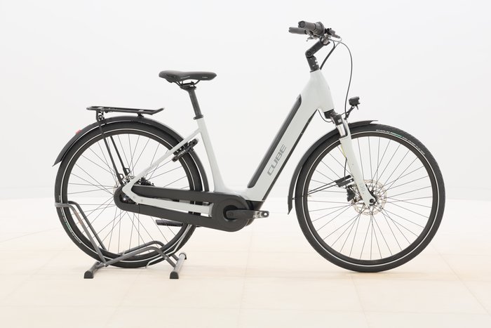 Cube SUPREME HYBRID ONE 500 2023