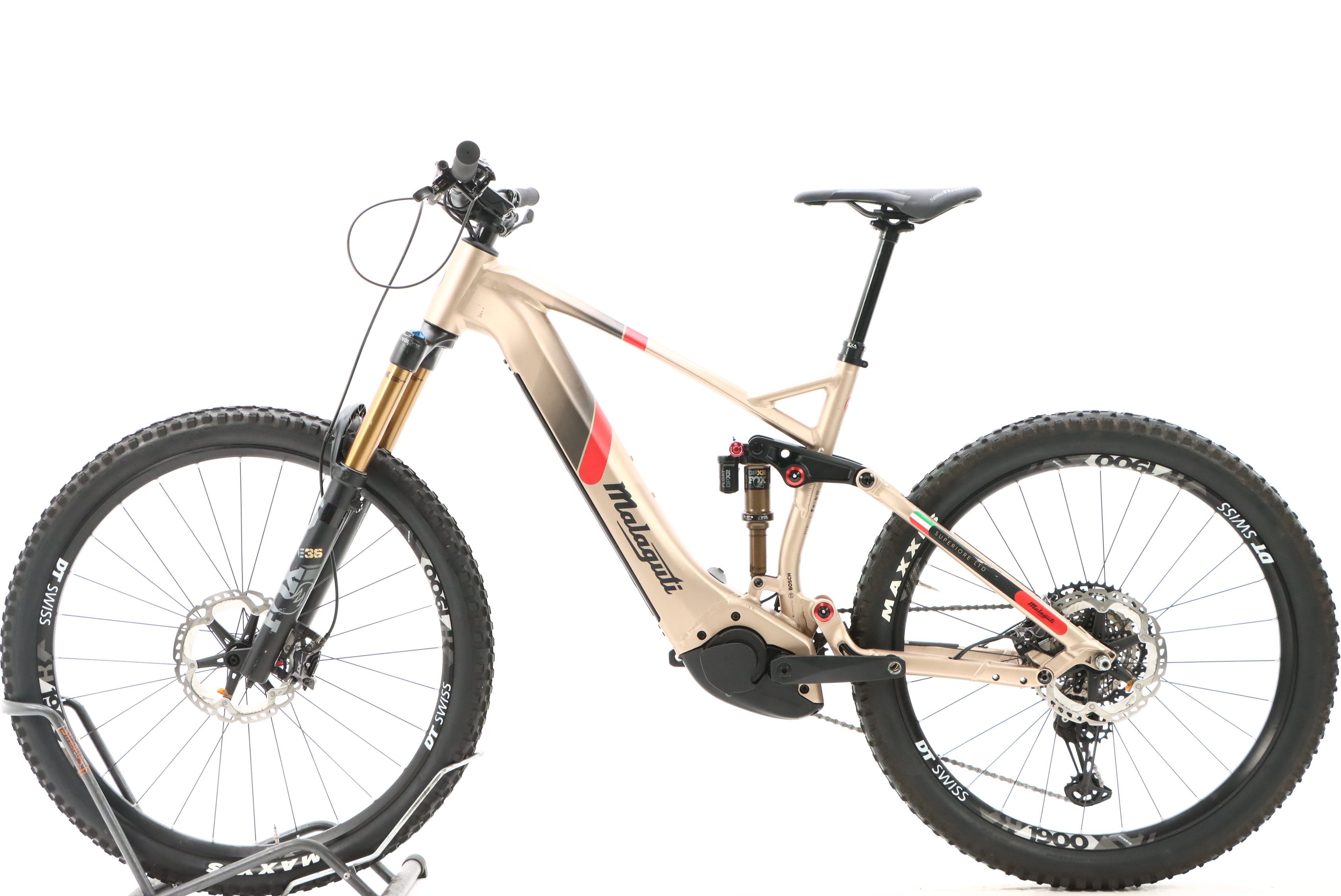 aa5b06cd-3356-4fdb-ba47-d406024033ad