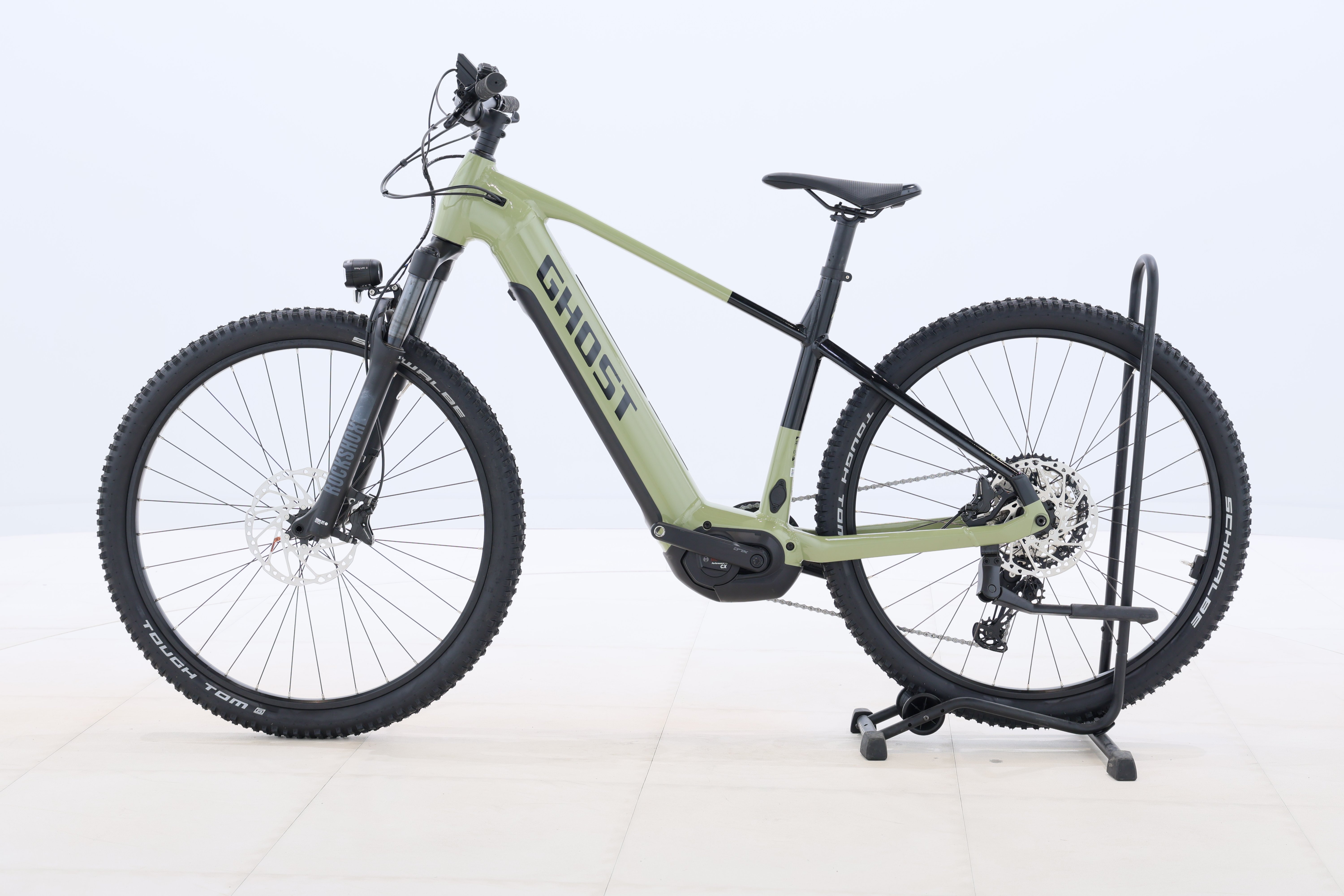 16b173e2-f417-4c04-9d2f-b870adcfe3a3