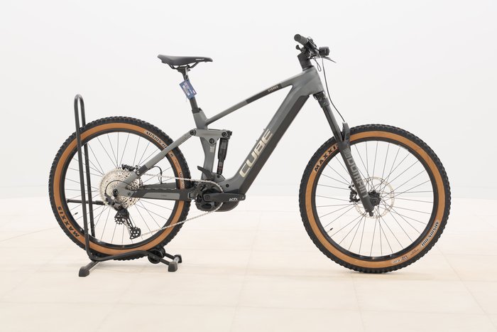 Cube STEREO HYBRID 160 HPC RACE 750 27.5 2023
