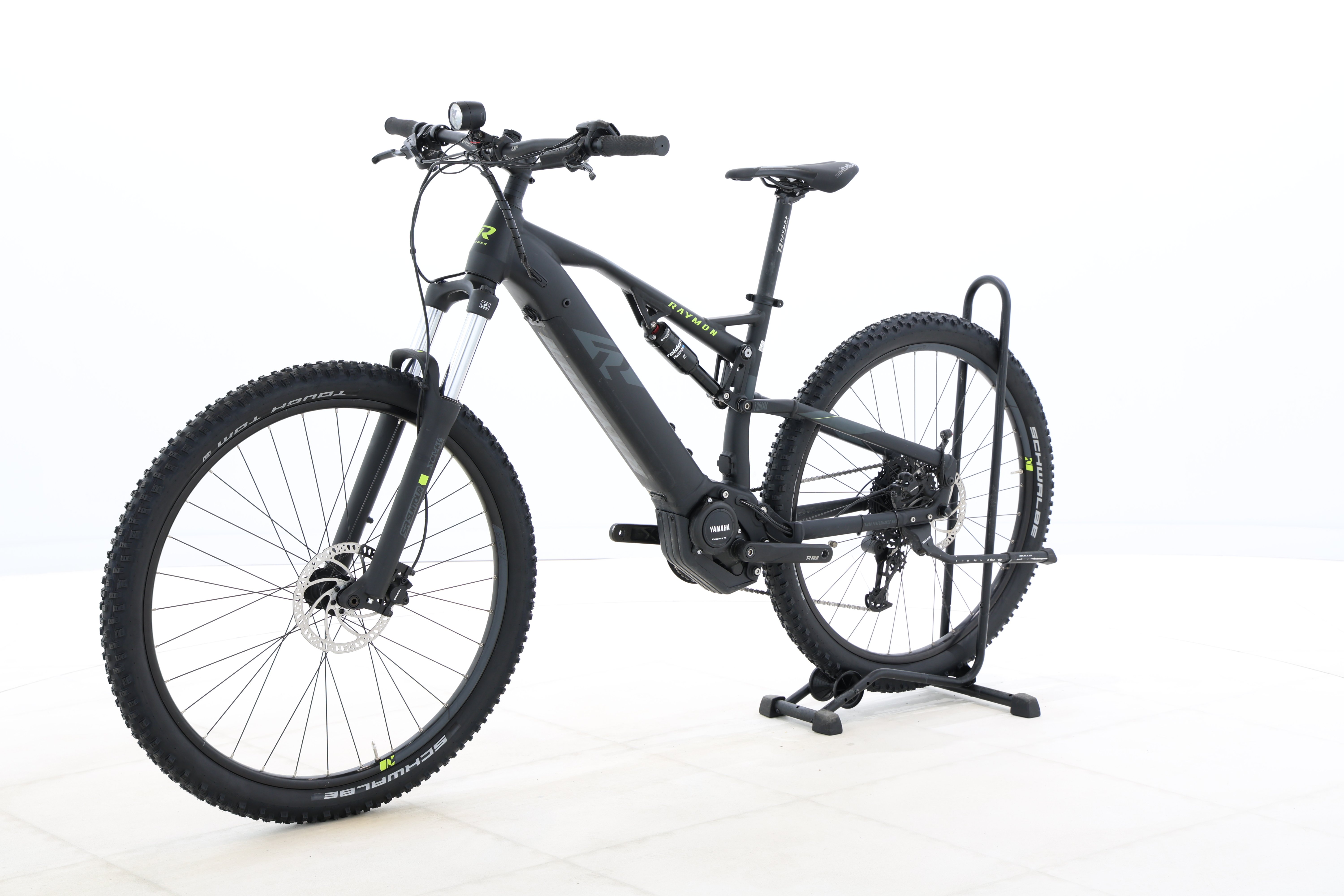 06e0394f-fbeb-4c9d-bb0f-1fa0ed3b0a6c