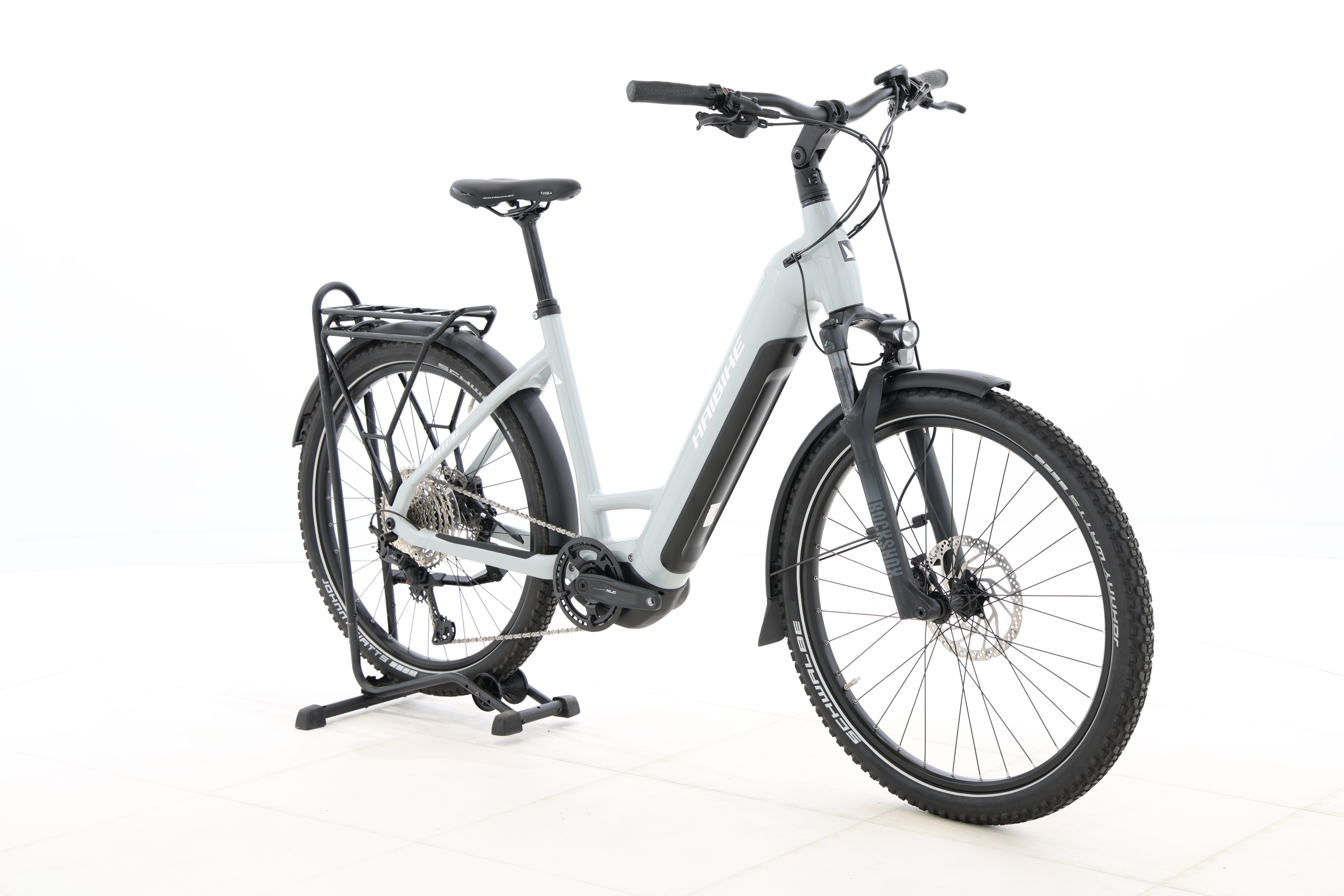 7f24fd48-5856-46e3-8b44-a00e850d60e5