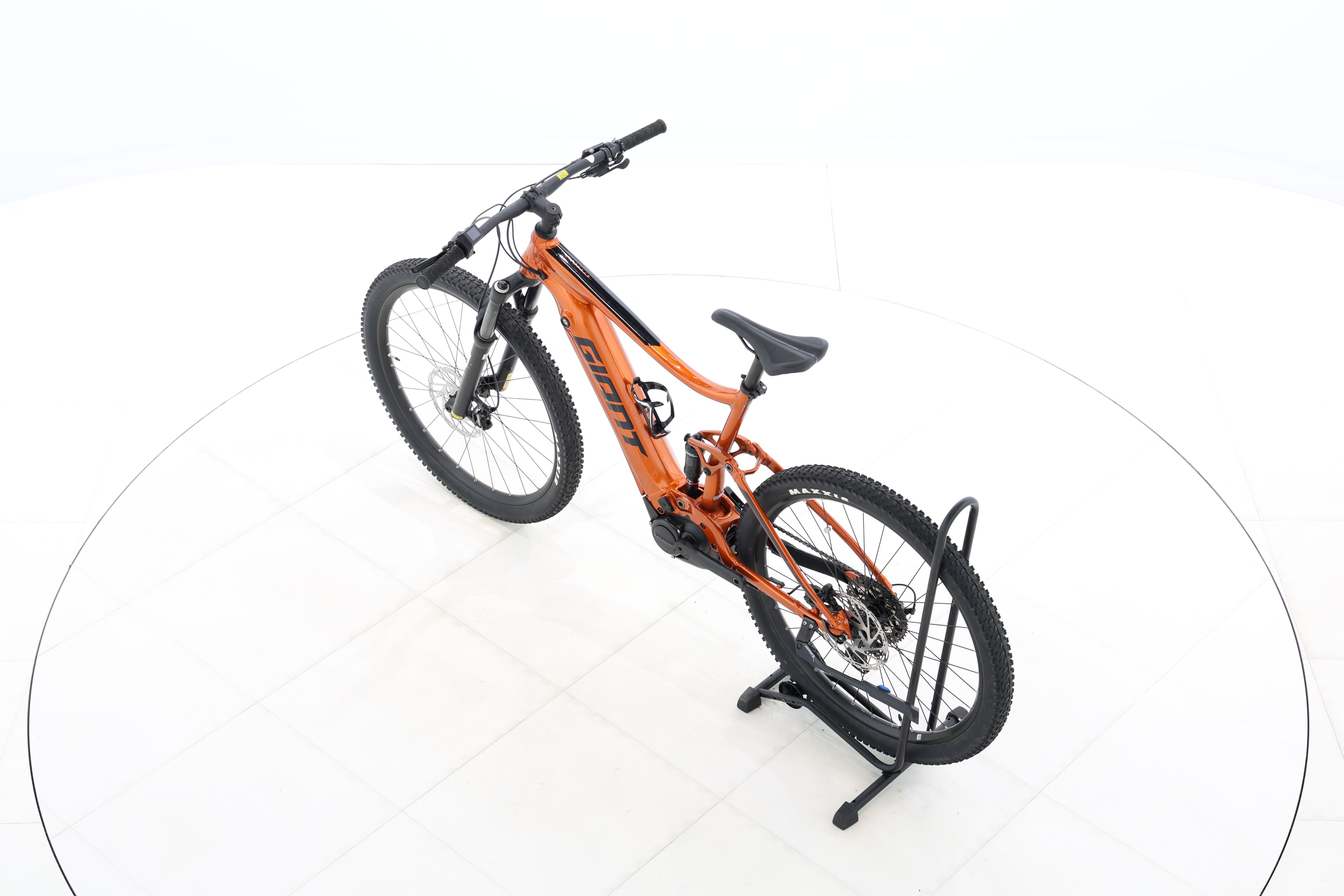 8ef4000c-4f68-4448-880a-91e1ac696e18