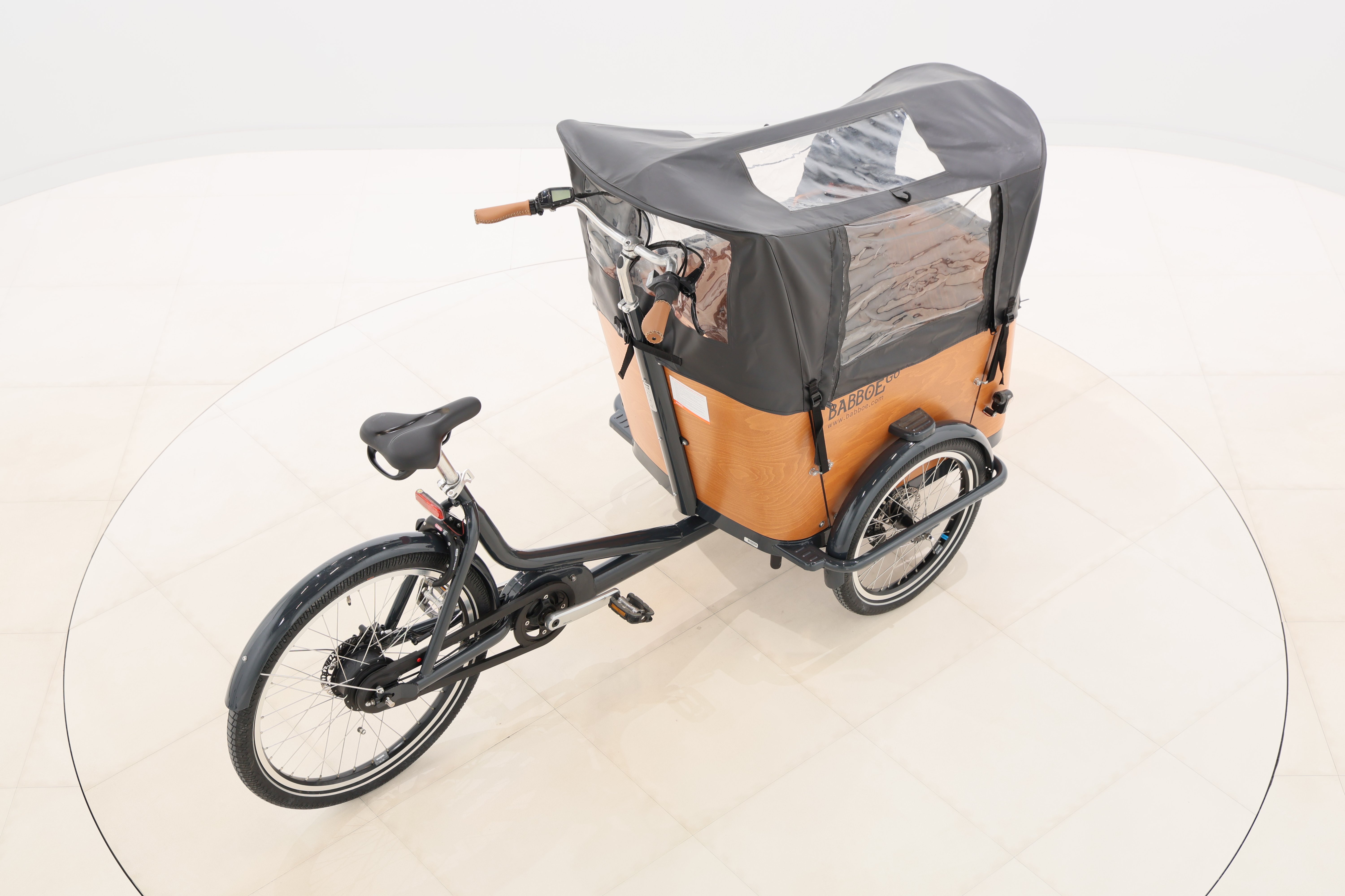 0b685dc7-aef9-48e2-bcd0-bbee5eb5f028