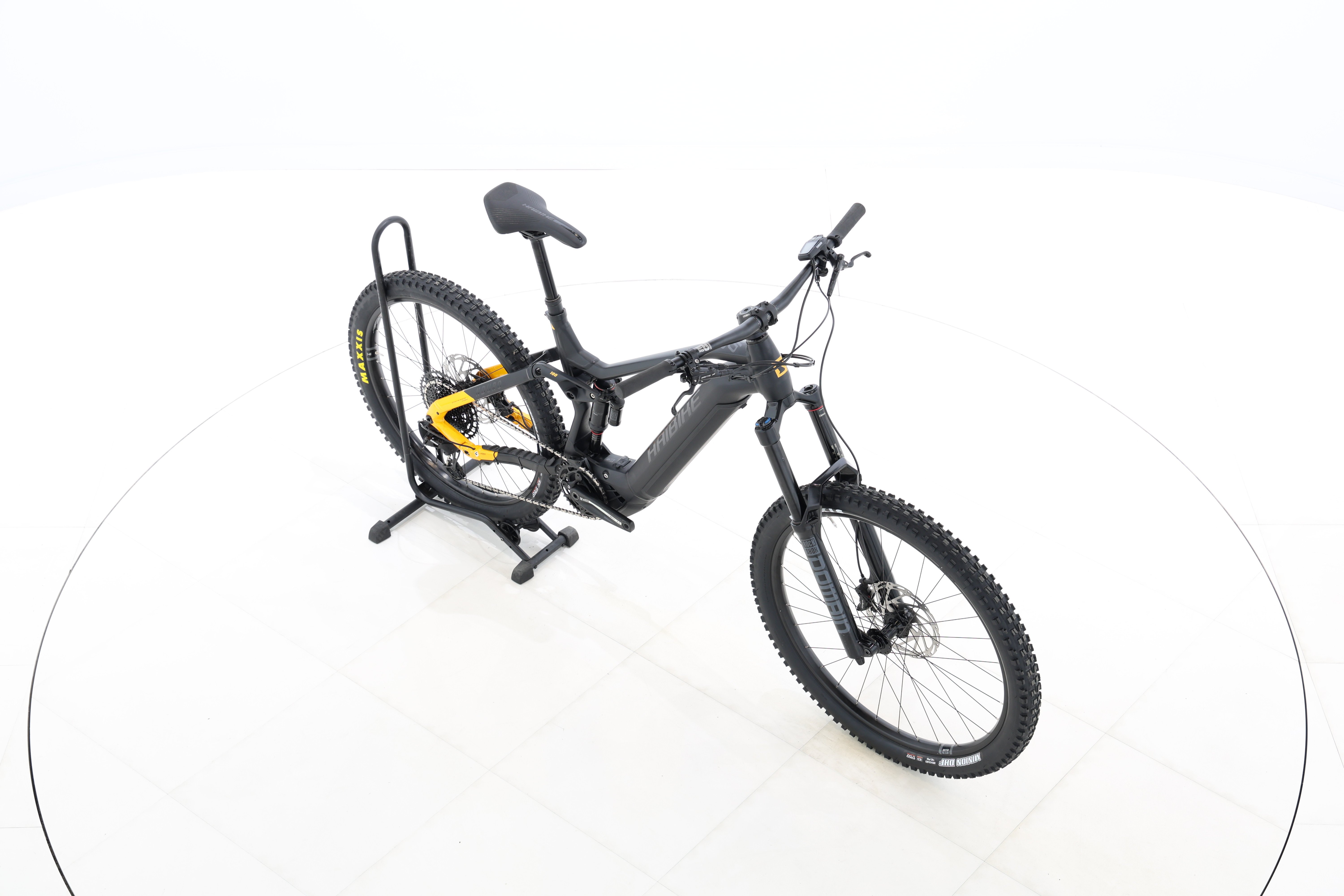 b06a0093-4fdb-46c2-8b48-766915ba3340