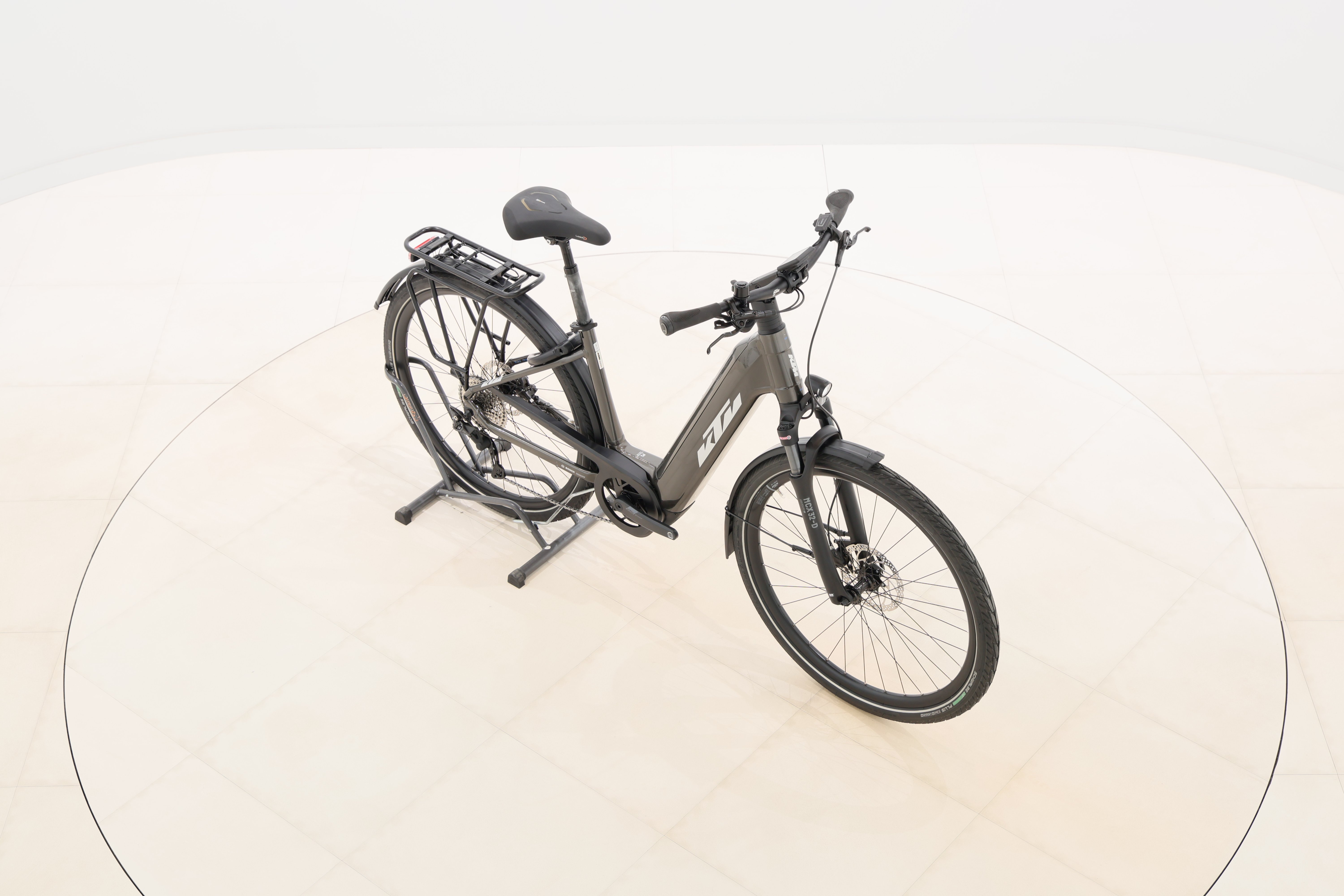 fd003936-3885-49c9-9dbb-e796ab58d81f