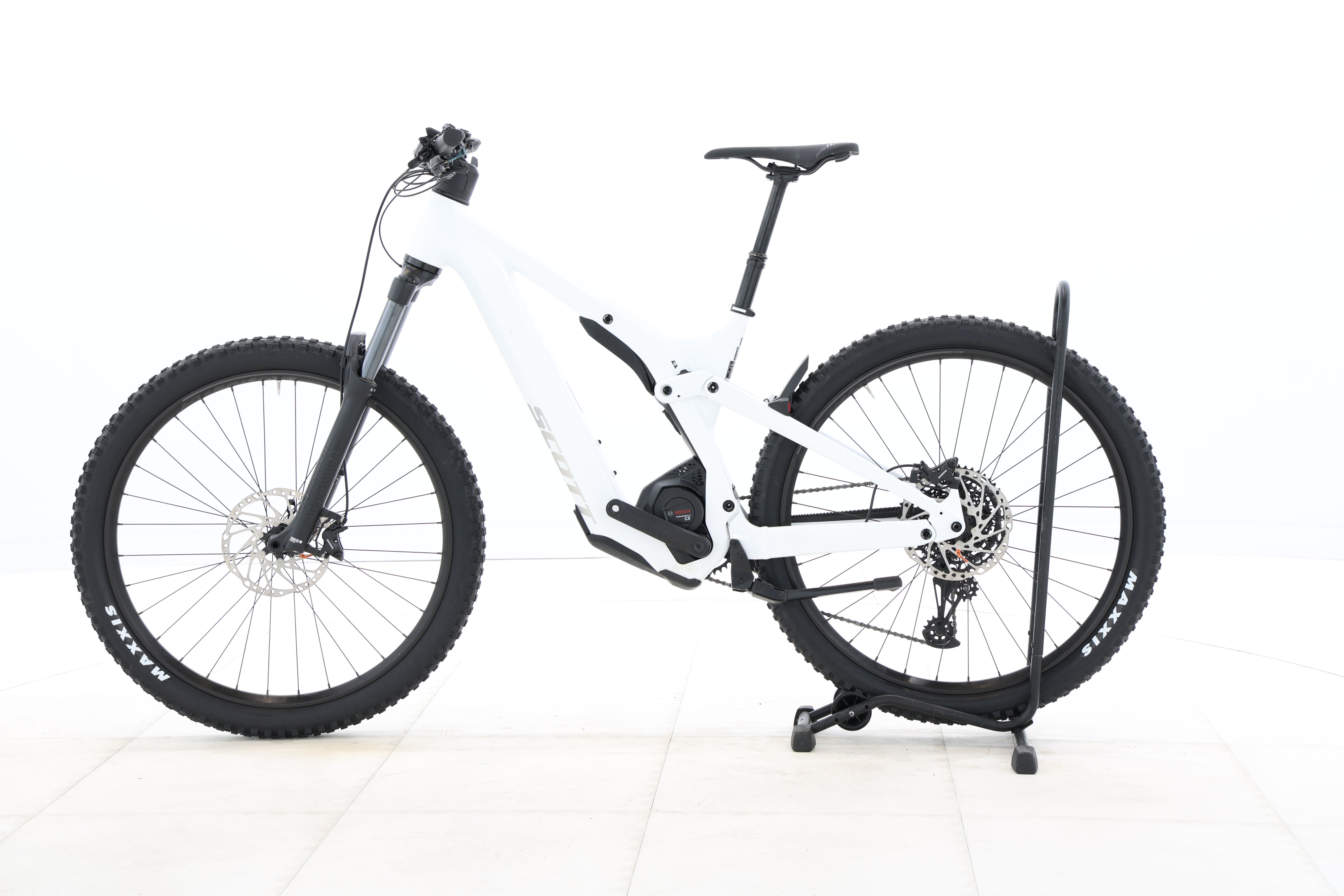 f256403c-bfab-4e48-a0d5-79810b49484d