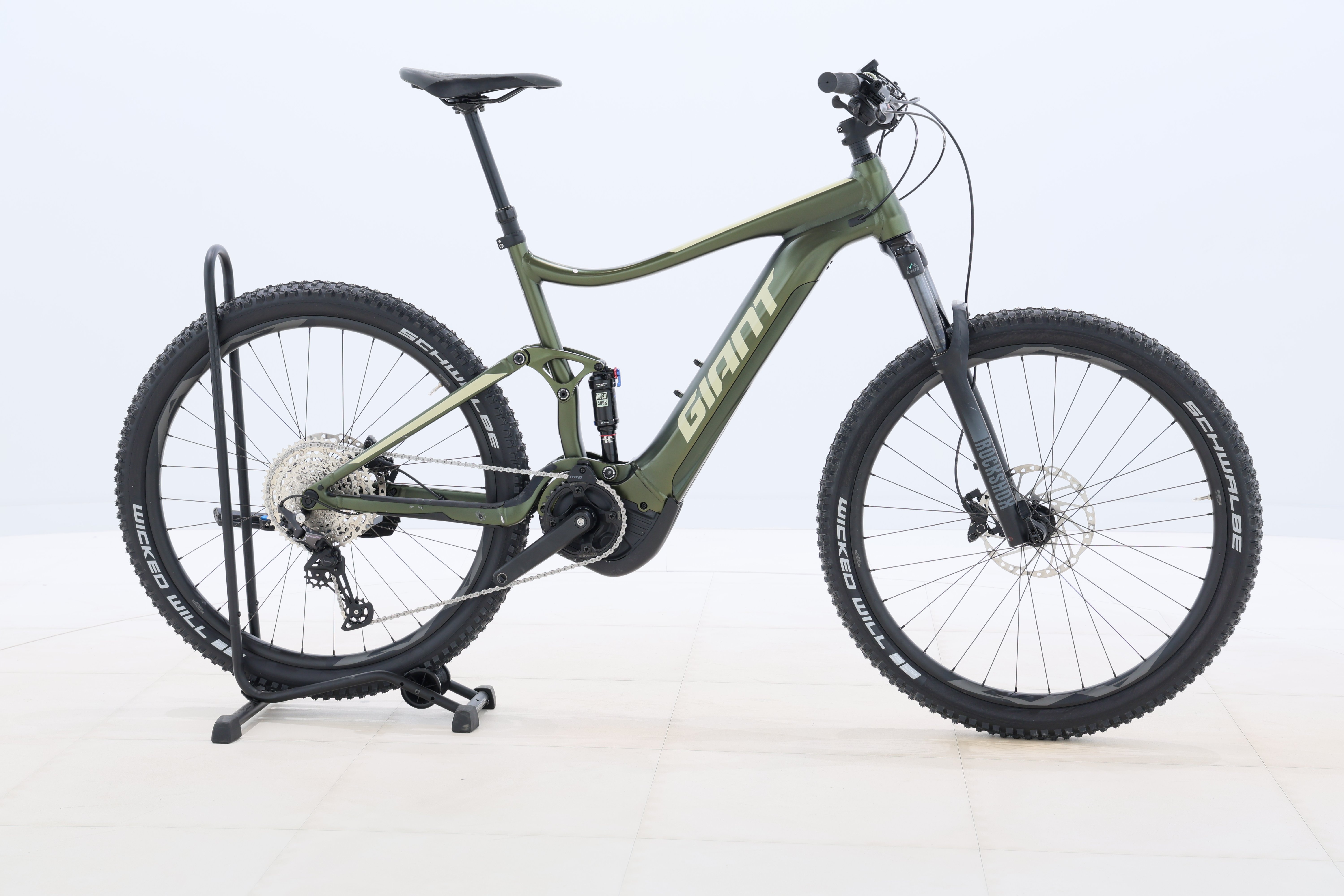 99e0b6ac-d20f-49bd-8f78-b39e567aee11