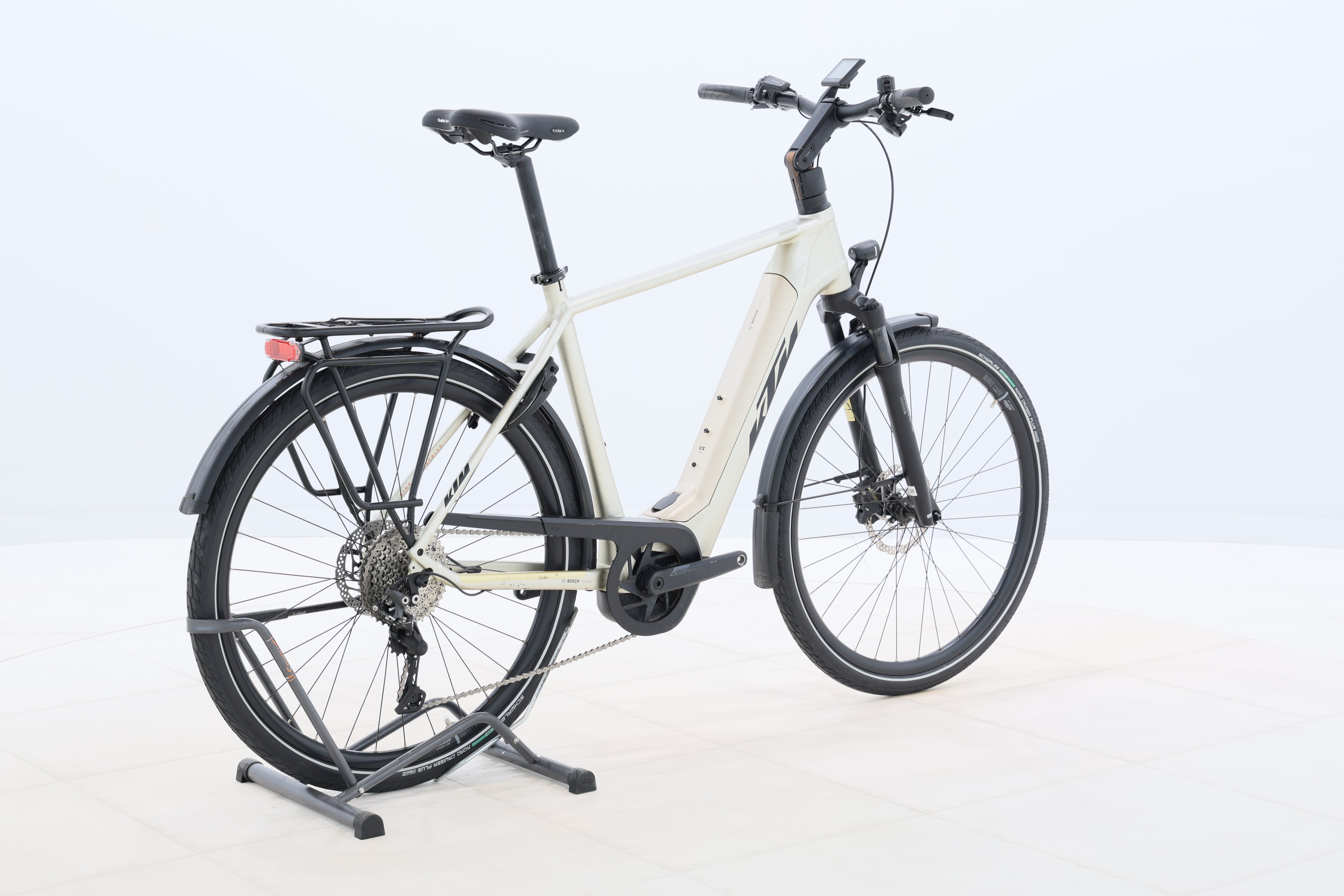 bb815856-73aa-4b78-bd32-fa52ea760d41